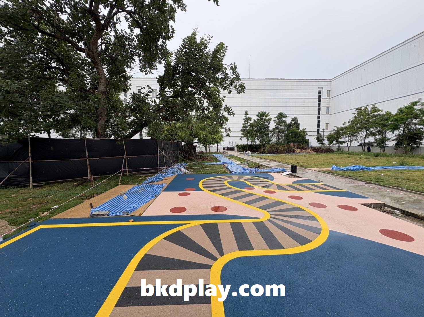 พื้นยาง epdm แบบเม็ดยางเทลวดลาย ทำความหนา10-35มม. ได้ พื้นยางสังเคราะห์ กันกระแทก สนามเด็กเล่นทั้งในร่ม และกลางแจ้ง,สนามกีฬา พร้อมส่ง ราคาโรงงาน