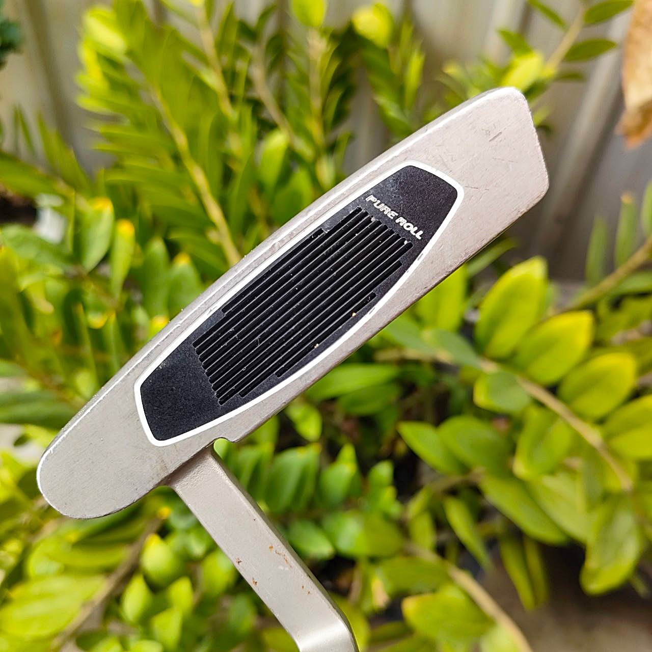 PUTTER TAYLORMADE EST 79 TM-110 ความยาว 33 นิ้ว ***กริฟเสื่อมสภาพ*** อินเสิร์จ Pure Roll เป็นไทเทเนียม เกาะไลน์มากๆ ใช้แล้วเวิร์คมาก ไม้กอล์ฟมือสอง ของแท้ BY NakaraLuxurious