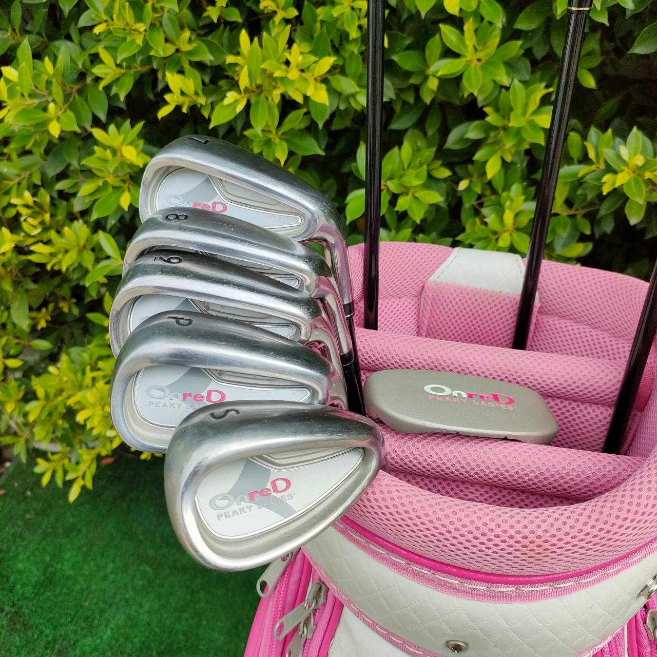 *ไม้กอล์ฟสำหรับผู้หญิง* FULLSET ONRED PEAKY LADIES ชุดกอล์ฟสุดพรีเมี่ยมจาก ประเทศญี่ปุ่น แบรนด์ TSURUYA พลาดไม่ได้!! ดีกว่าชุดจีน 100 เท่า!! ก้านน้ำหนักเบาจริง ตีง่าย ตีไกลกว่าเยอะ!! ไม้กอล์ฟมือสอง ของแท้ BY NakaraLuxurious