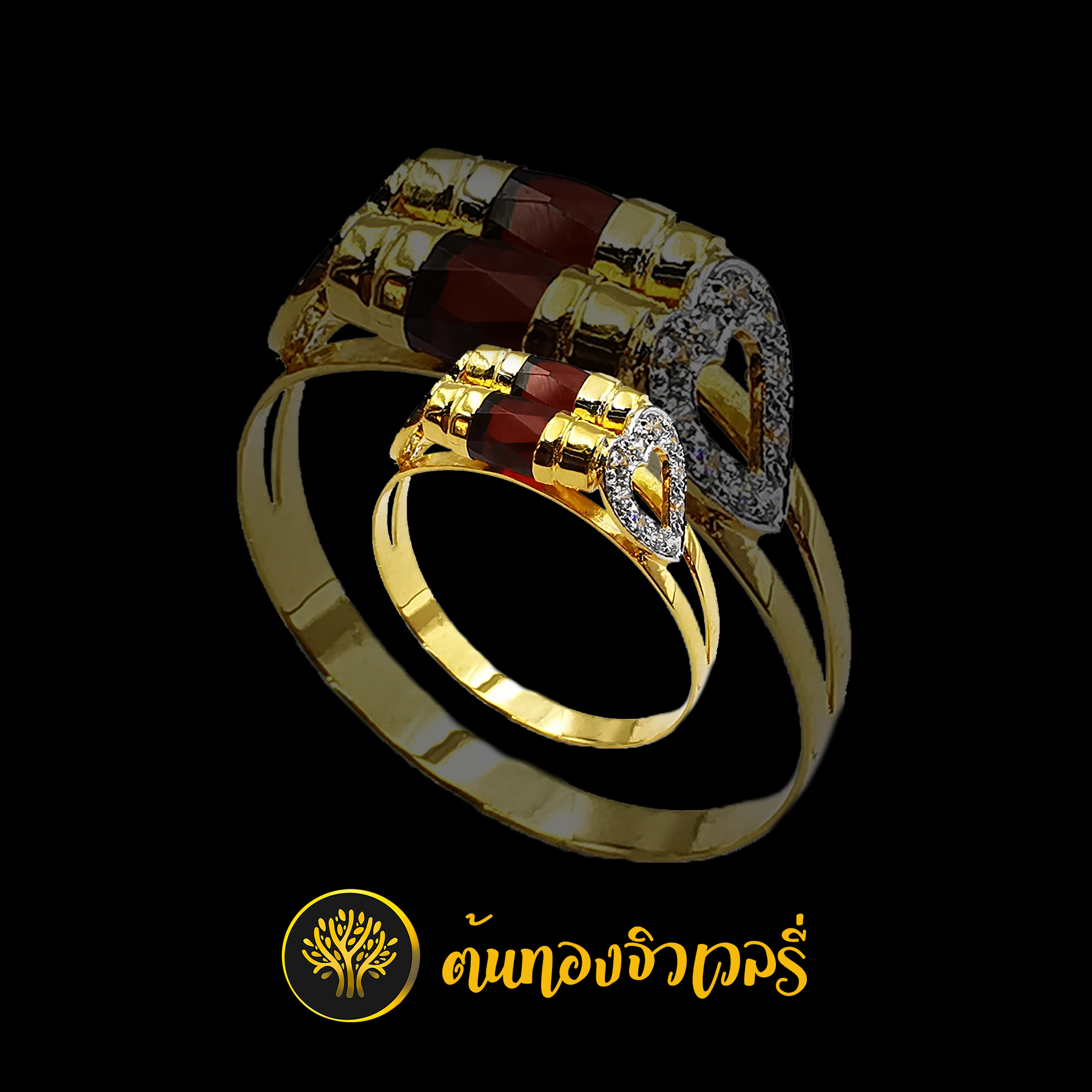 แหวนโกเมน2เม็ด ข้างฝังเพชรเป็นรูปหัวใจ วงเล็กๆแต่ สวยมากๆเลยครับ