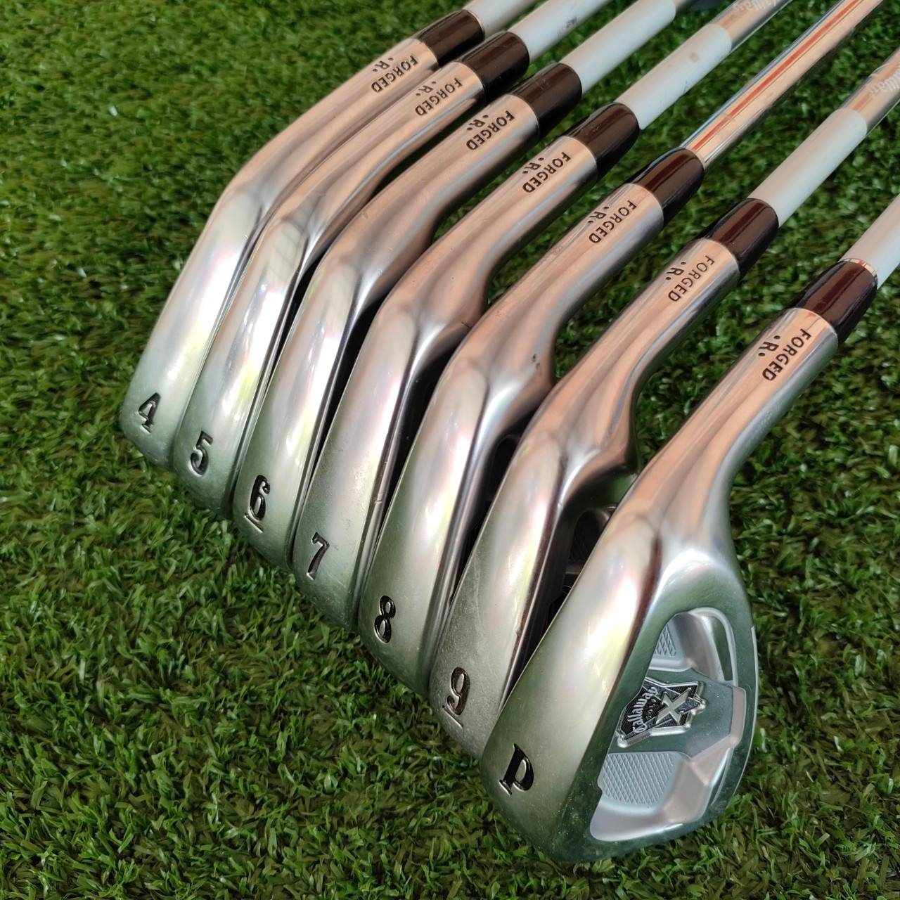 ชุดเหล็ก CALLAWAY X FORGED มีเหล็ก 4-9 เเละ PW ก้าน PROJECT X 5.5 สวยมากๆสภาพสวย ก้านพรีเมี่ยมแพงทั้งชุด สุดยอดเหล็ก FORGED คุณภาพสูงจาก Callaway และไม่ได้ตียาก เพราะ Callaway ตั้งใจให้ตีง่ายทุกไม้ แต่รีดคุณภาพจากเหล็ก FORGED มันส์ๆ สปินจัดๆครับ