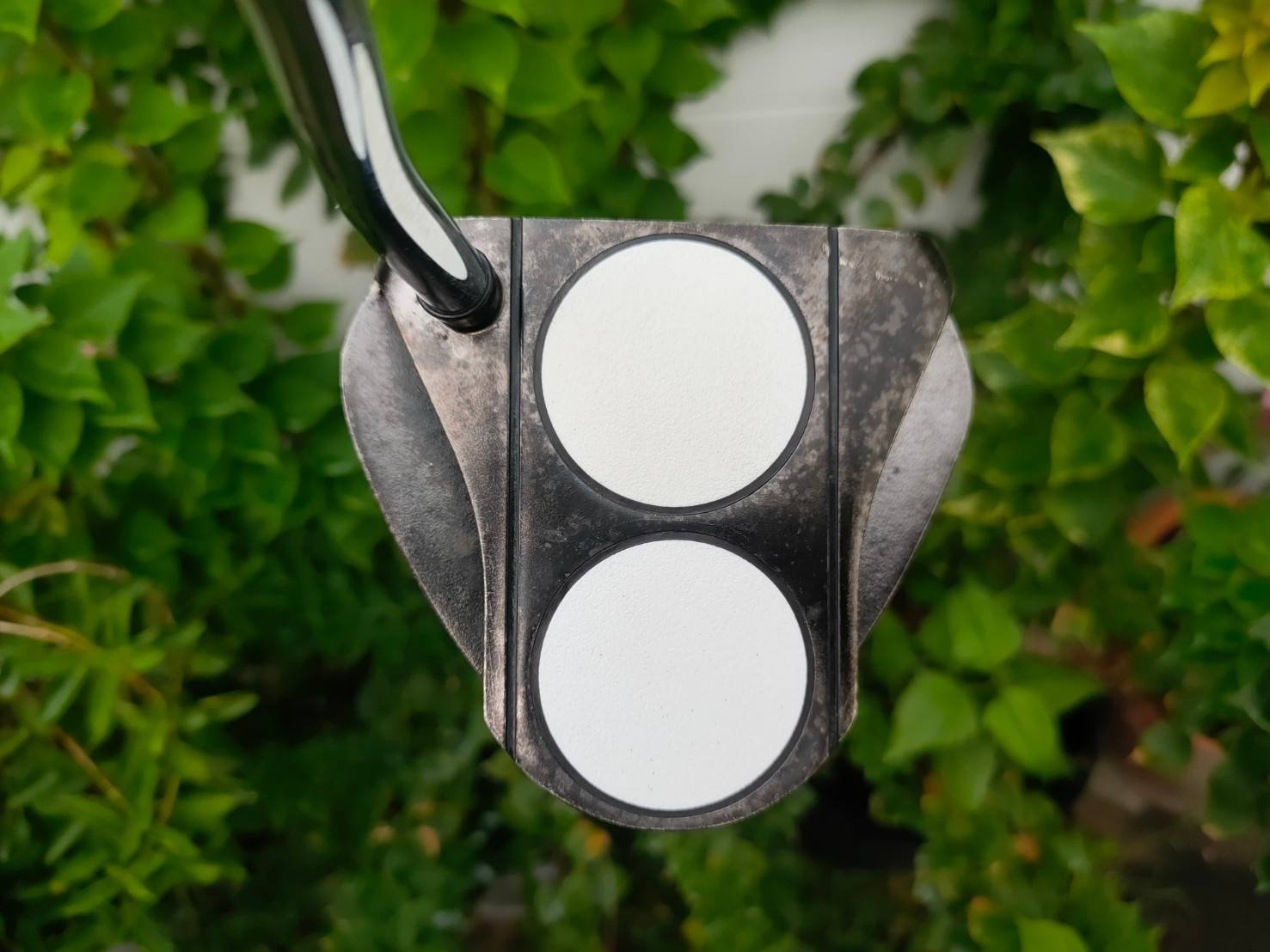 PUTTER ODYSSEY WHITE ICE 2 BALL V-LINE