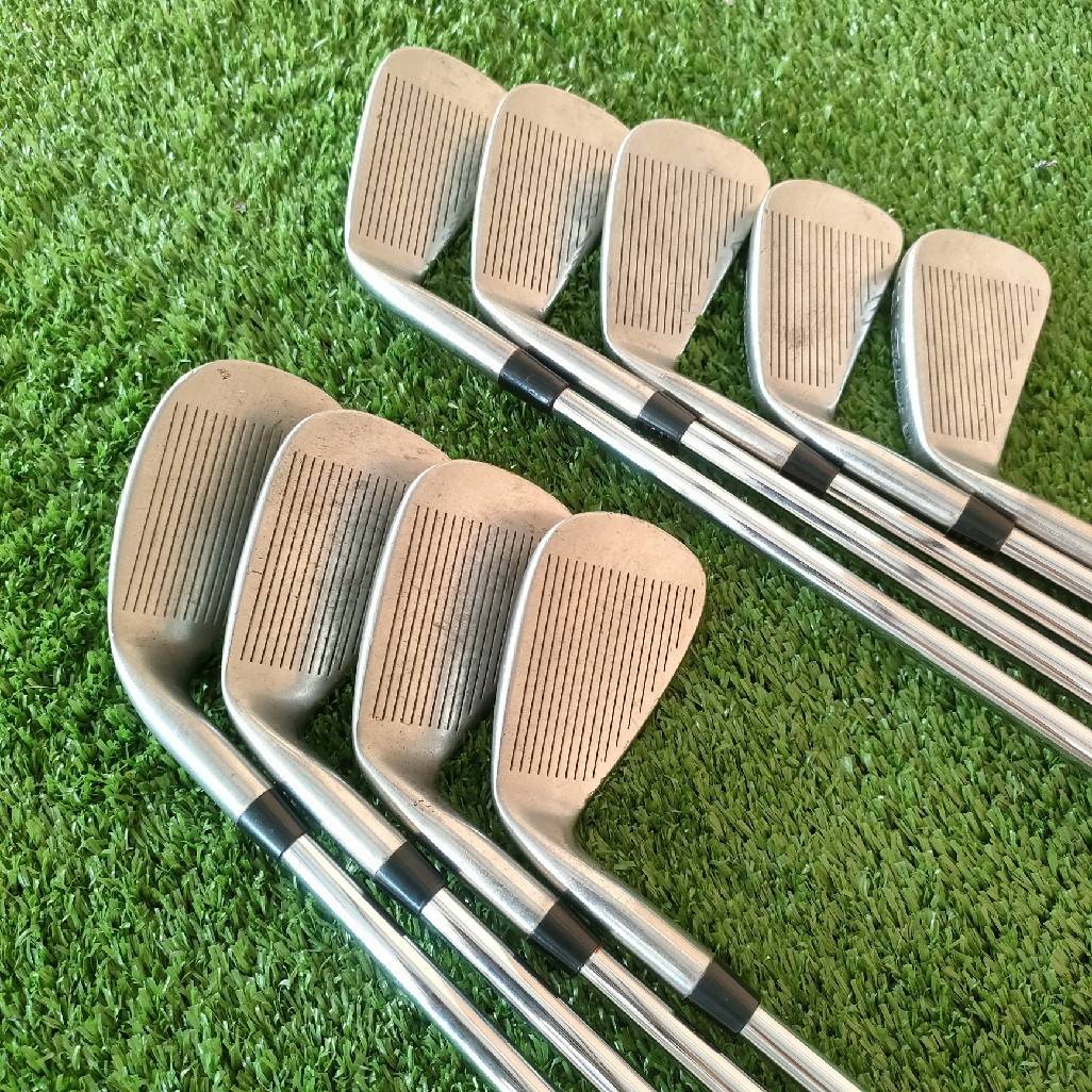 ชุดเหล็ก TITLELIST DCI มีเหล็ก 3 - 9 เเละ PW เเละ SW ก้าน TX-TOUR FLEX R สภาพสวยเดิมๆครบ