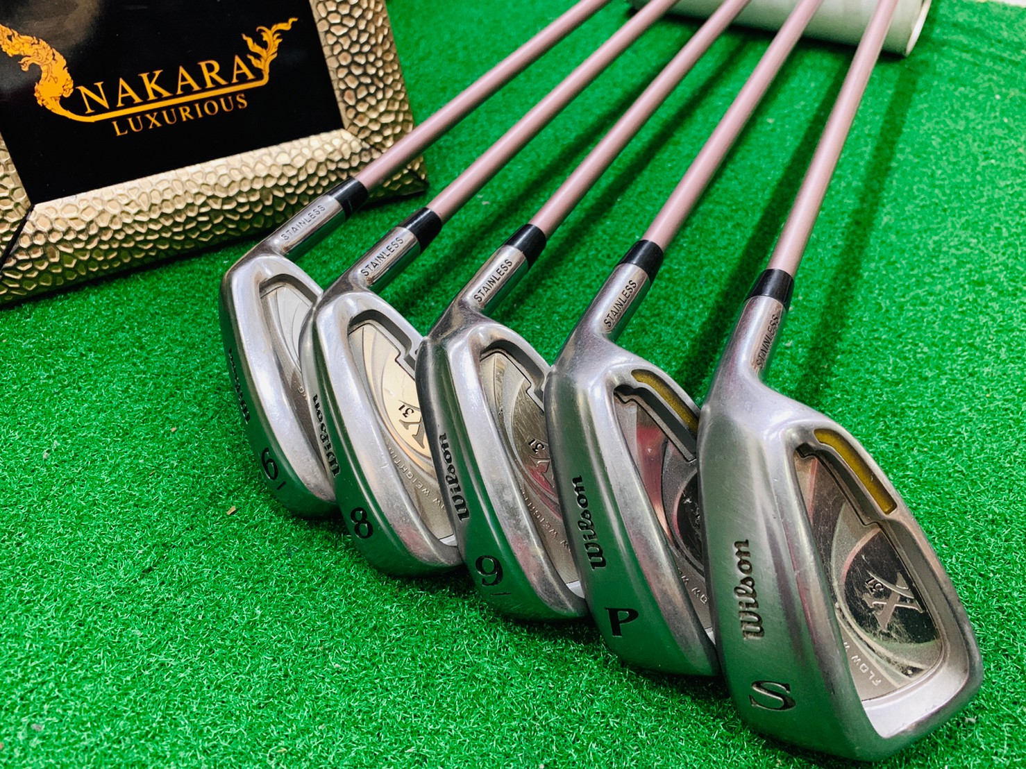IRON SET WILSON X31 **ไม้กอล์ฟสำหรับผู้หญิง**