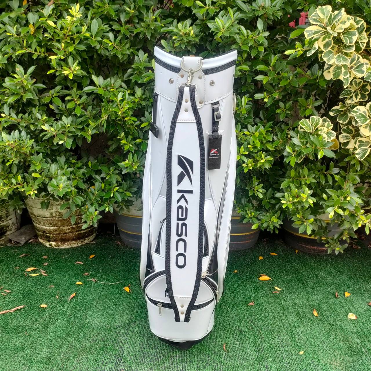 🏌️ ถุงกอล์ฟ KASCO หนังแก้ว มือสอง ถุงสวยมาก ถุงเบากันน้ำ สีขาวสวยมาก ถุงนี้เป็นรุ่นยิดนืยม และของใหม่แพงมาก ไม้กอล์ฟมือสอง ของแท้ BY NakaraLuxurious