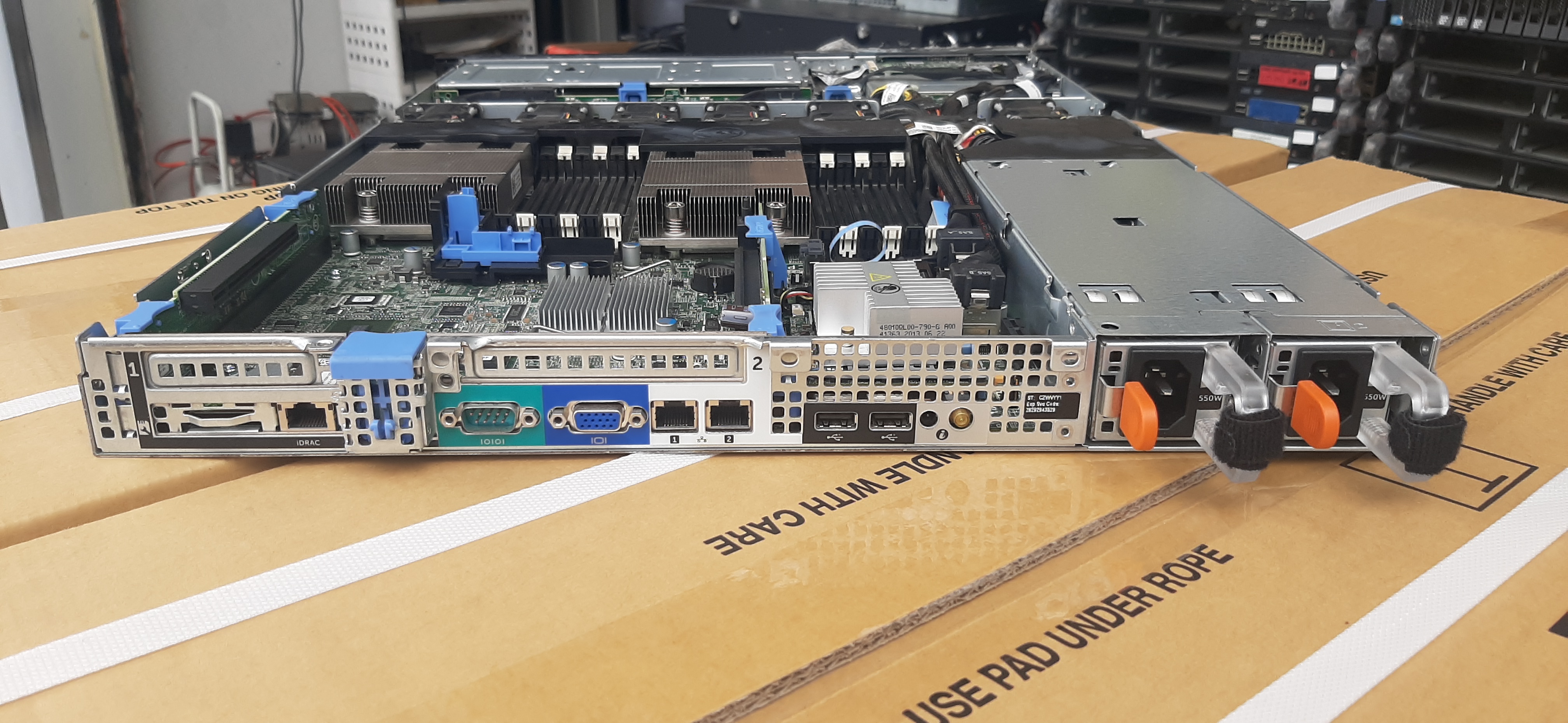 Server Dell R420 มือสอง มีประกันร้าน ดูแลดี (E5-2407 x2 Ram32GB SSD240GB x3 Power x2)