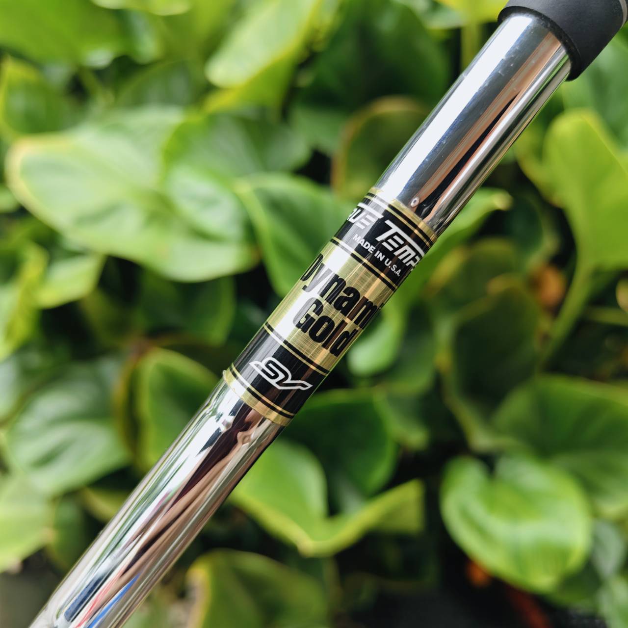 Wedge Nike SV‑T 52° / Bounce 10° Grooves: CNC milled grooves ช่วยให้ spin ดีและควบคุมระยะทางง่าย