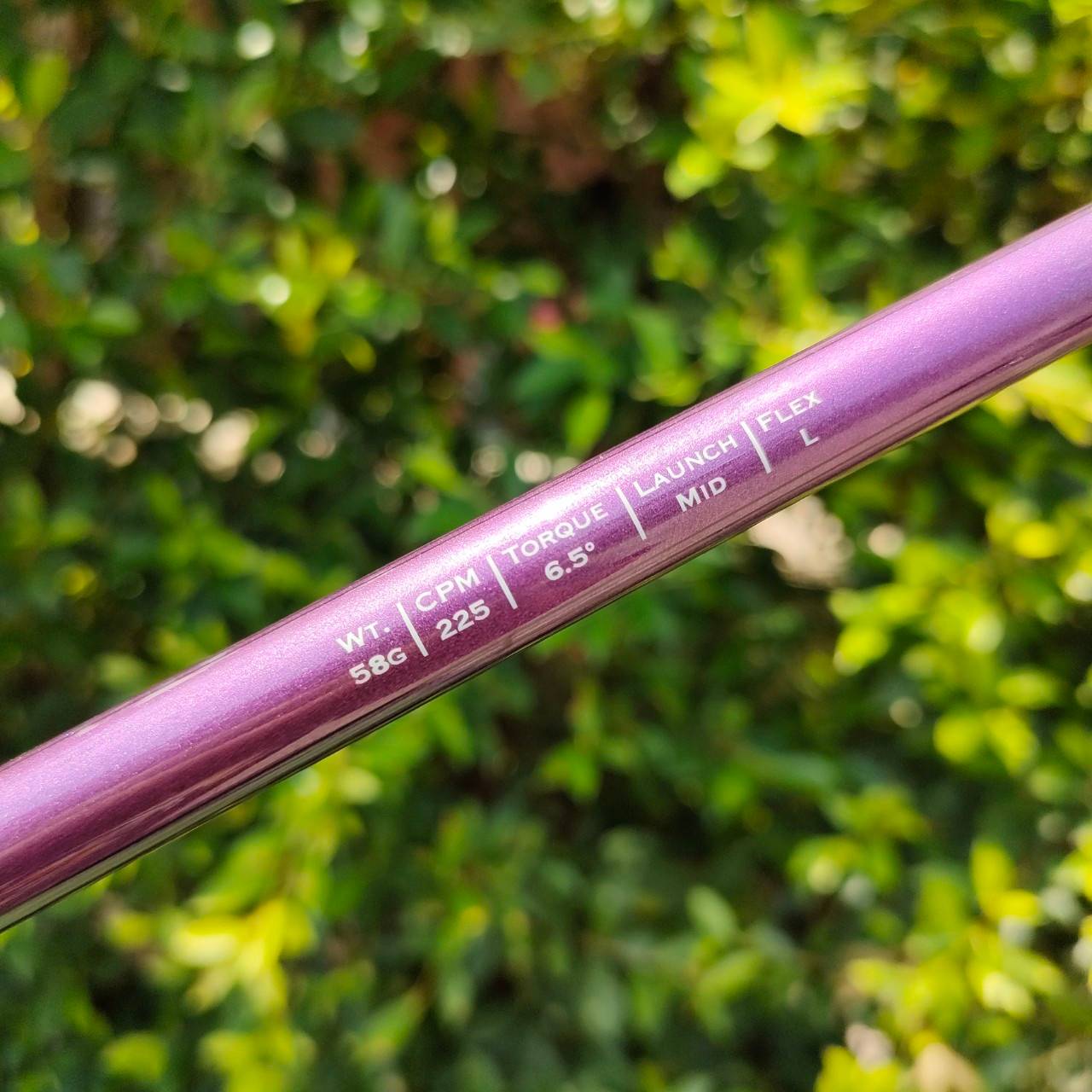 ** ไม้กอล์ฟสำหรับผู้หญิง ** HYBRID 5 KASCO DIMPALS องศา 24 ก้าน KASCO DIMPALS FLEX L รุ่นนี้เป็นรุ่นใหม่นะครับ ตีง่ายมาก เสียงใสด้วย .