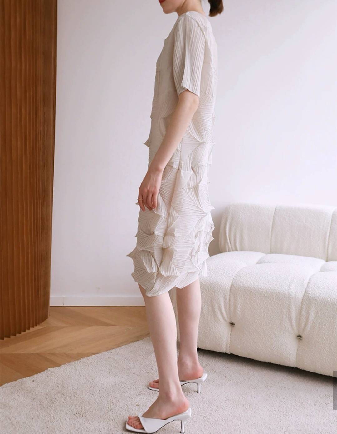 อกถึง 40นิ้ว 2MUAY GJO5633 เดรสพลีทคุณภาพ SHORT SLEEVE ZIGZAG PLEAT DRESS 4สี FREE SIZE
