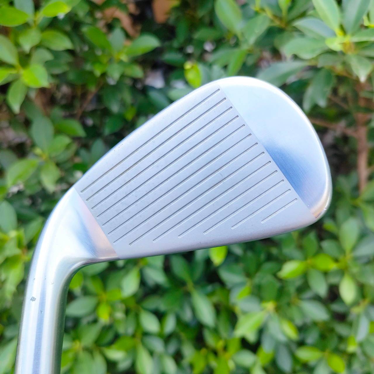 ชุดเหล็ก TAYLORMADE RAC LT สภาพสวยมากๆ เดิมๆ ชุดใหญ่สุด ได้ไม้ทั้งหมด 10 ชิ้น เหล็กตีไกล มีเหล็ก 3-9 เเละ PW AW SW