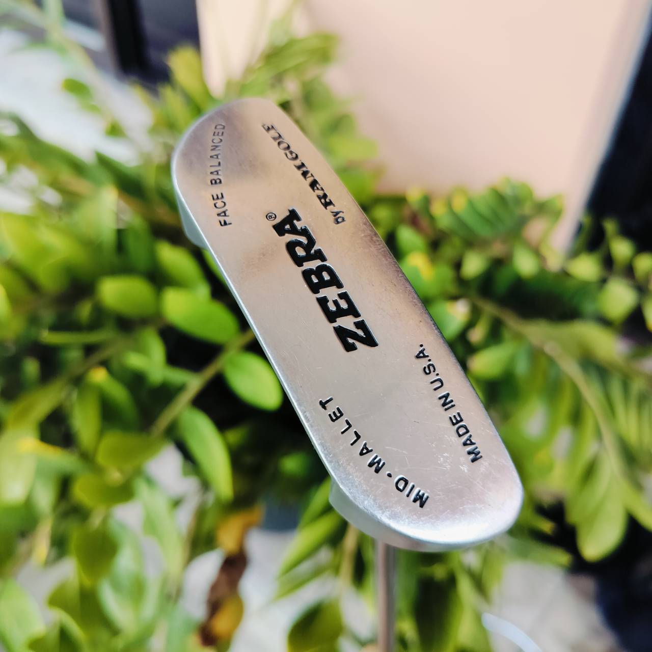 PUTTER ZEBRA By RAM GOLF แบบ FACE BLANCED ยาว 33 นิ้ว รูปทรงมอลเล็ต แต่ไม่ยื่นออกมาก ขนาดกำลังดีเลยค่ะ ฟีลลิ่งที่สุด น้ำหนักดี พัตต์นุ่มและง่ายมาก ไม้กอล์ฟพรีเมี่ยมมือสอง ของแท้ By NakaraLuxurious