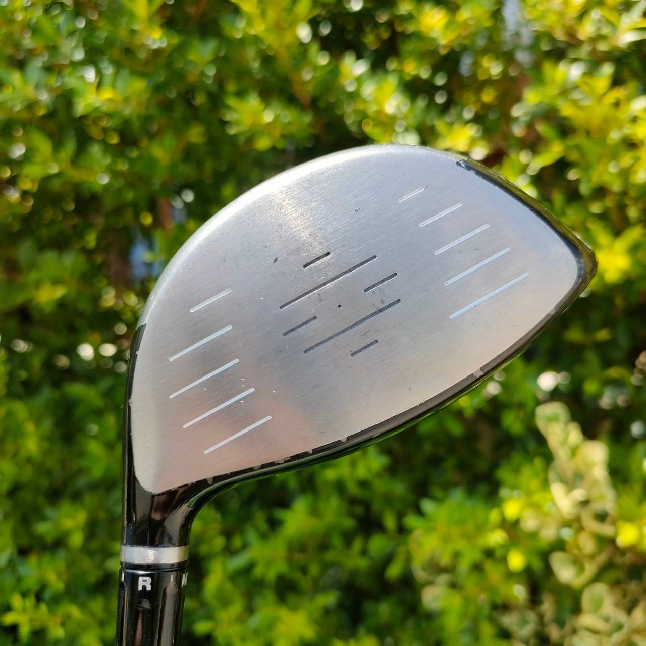 DRIVER TAYLORMADE R9 องศา 10.5 ก้าน FUJIKURA MOTORE FLEX R หัวรุ่นนี้ตีดีมากๆๆๆ มีหมุดถ่วงหลายจุด และยังไขปรับได้ ตีง่ายมาก ไม้กอล์ฟมือสอง ของแท้ BY NakaraLuxurious