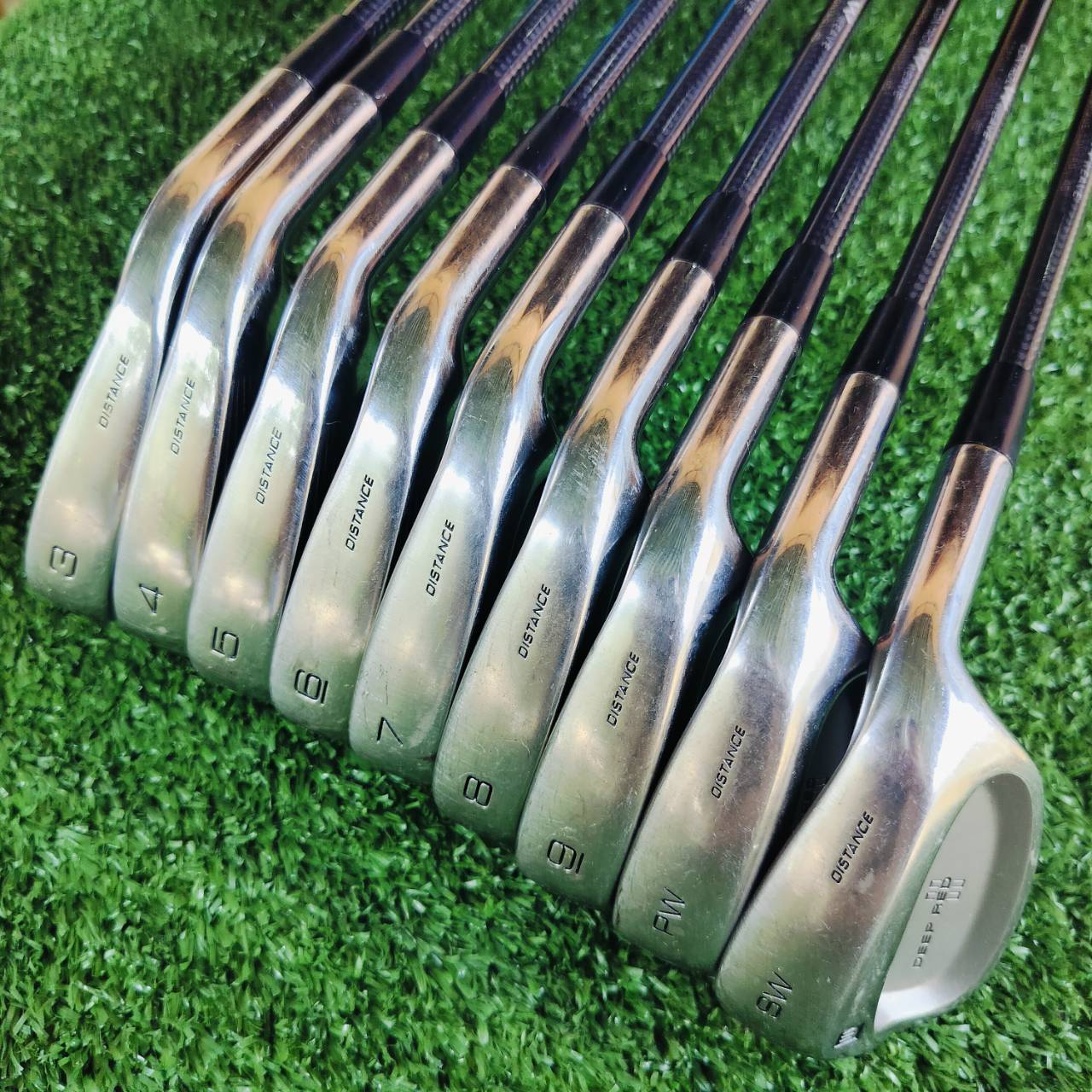 ชุดเหล็ก WILSON DEEP RED DISTANCE ตีไกลมากๆ และ ตีง่ายมาก สภาพสวยมาก เดิมๆ ทุกชิ้น FLEX R ไม้กอล์ฟพรีเมี่ยมมือสอง ของแท้ By NakaraLuxurious