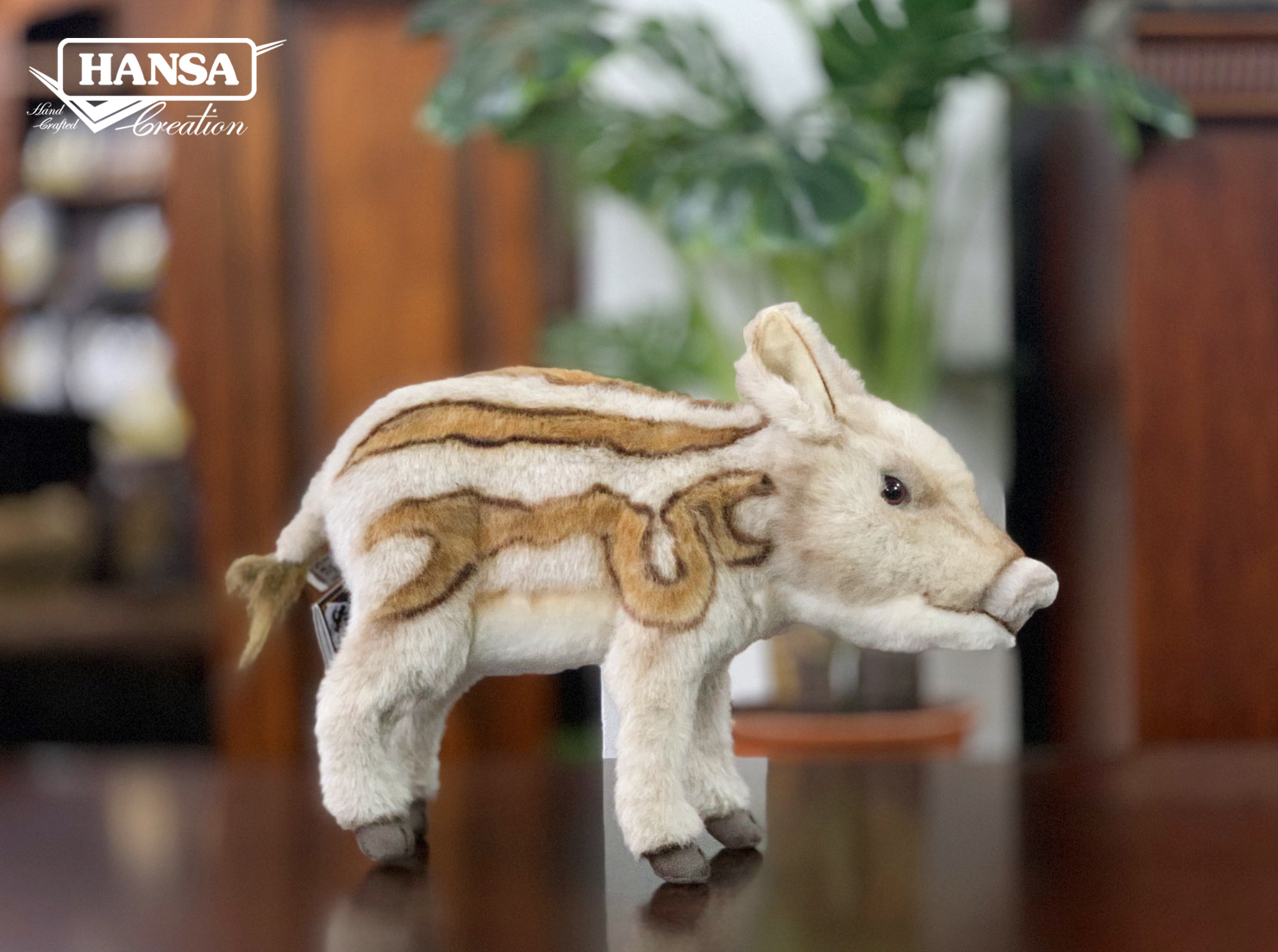 5026 Wild Pig Baby Standing 33 cm.L