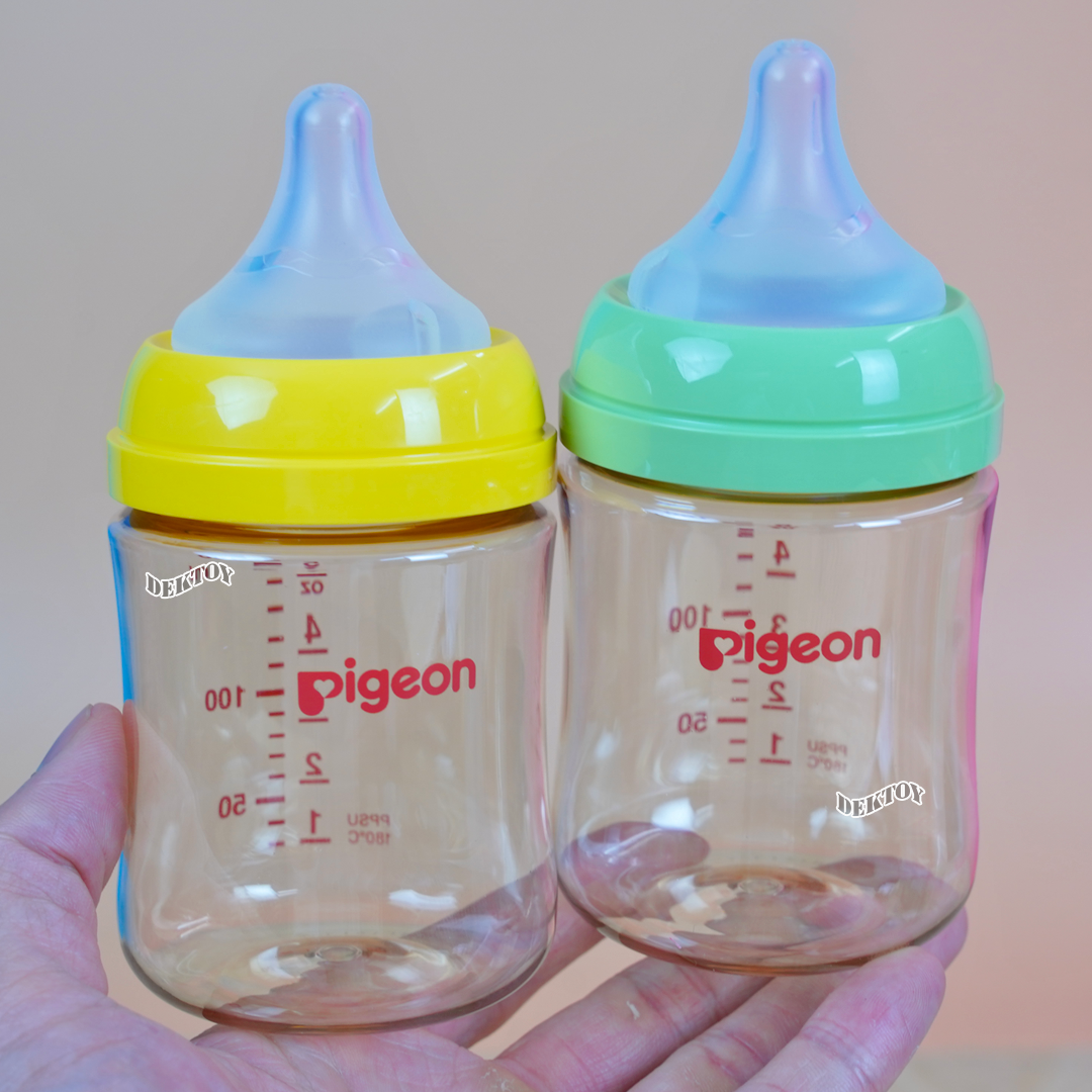 รุ่นใหม่ ไม่พิมพ์ลาย Pigeon พีเจ้น ขวดนมพีเจ้นสีชา 5 ออนซ์แพ็ค2ขวด+ จุกซอฟท์ทัช พลัส SS