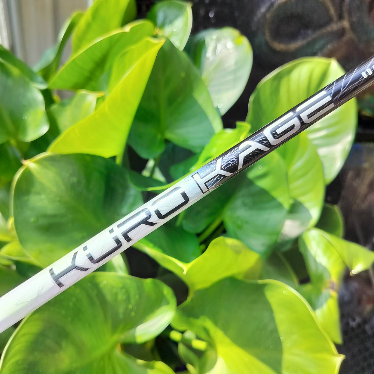 HYBRID Taylormade M1 ตัวใหม่ เบอร์ 3 องศา 19 สวยน่าใช้มากค่ะ ก้าน KURO KAGE FLEX R ปรับซ้ายขวาได้ FADE DRAW ตัวยิงเข้ากรีนระยะไกล แม่นมาก ไม้กอล์ฟพรีเมี่ยมมือสอง ของแท้ By NakaraLuxurious