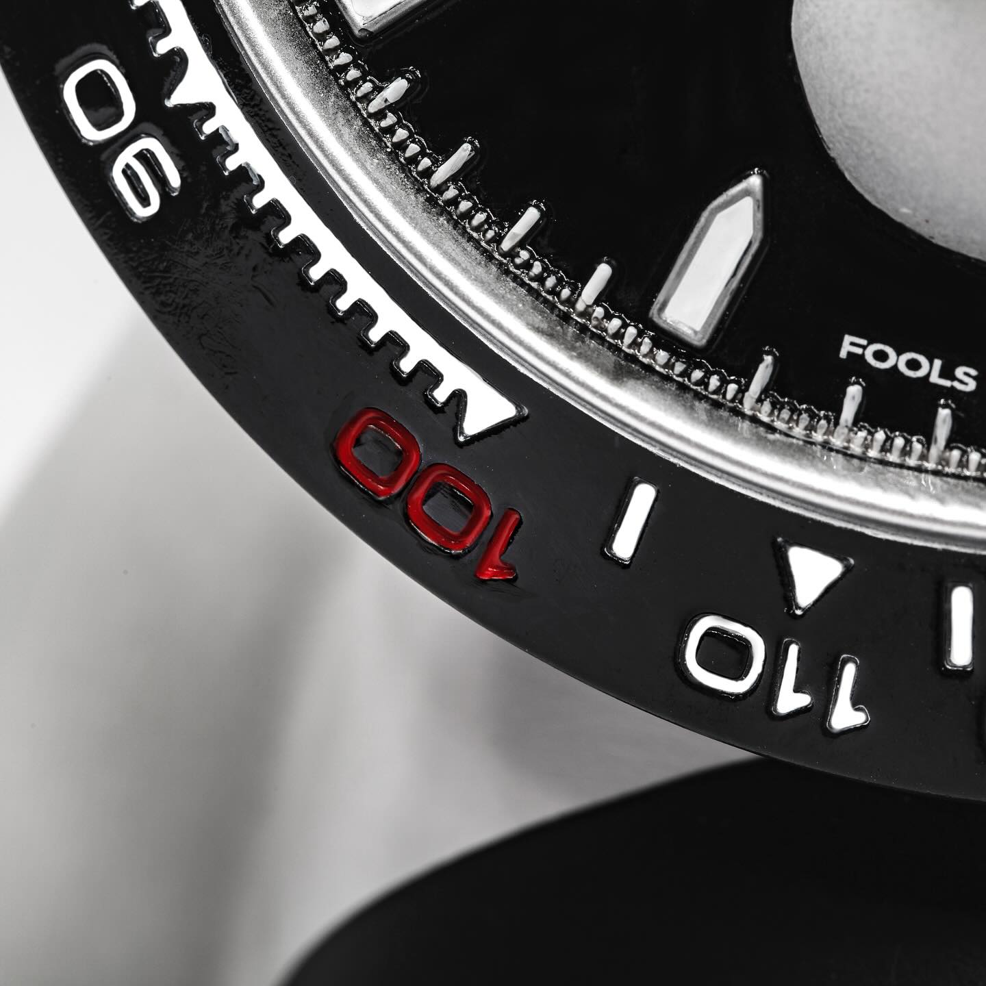 [สั่งจอง] Fools Paradise : HONMONO TAIKETSU // PANDA 100