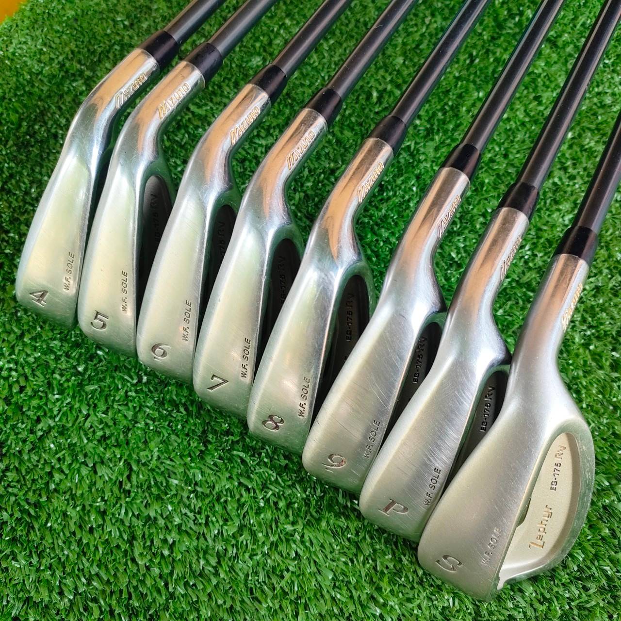 ** ไม้กอล์ฟสำหรับผู้หญิง ** ชุดเหล็ก MIZUNO ZEPHYR EG-175 RV มีเหล็ก 4-9 เเละ PW SW ก้าน TECHNO FLEX FLEX L สวยเดิมทุกชิ้น ก้านเดิมทุกชิ้นไม่มีเปลี่ยน MADE IN JAPAN ไม้กอล์ฟพรีเมี่ยมมือสอง ของแท้ By NakaraLuxurious
