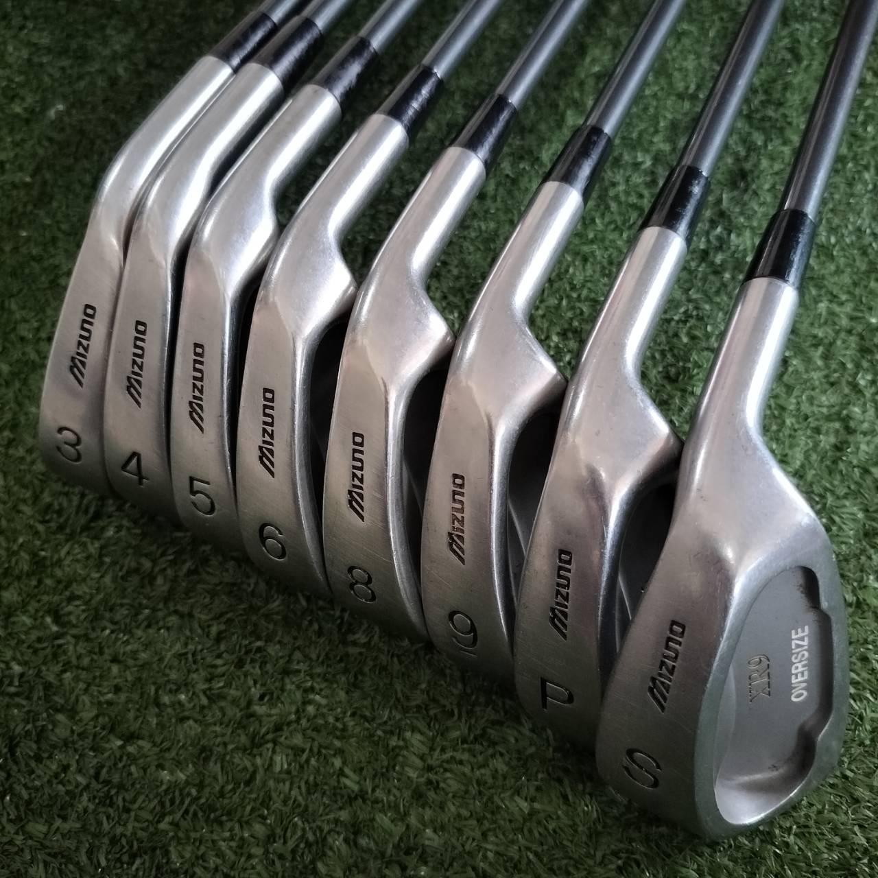 ** ขาดเหล็ก 7 ** ชุดเหล็ก MIZUNO XR9 OVERSIZE มีเหล็ก 3 4 5 6 8 9 P S ค่ะ ก้านกราไฟต์ MIZUNO FLEX SR ก้านเดิมทั้งหมด กราไฟต์สุดยอดคุณภาพ ไม้กอล์ฟพรีเมี่ยมมือสอง ของแท้ By NakaraLuxurious