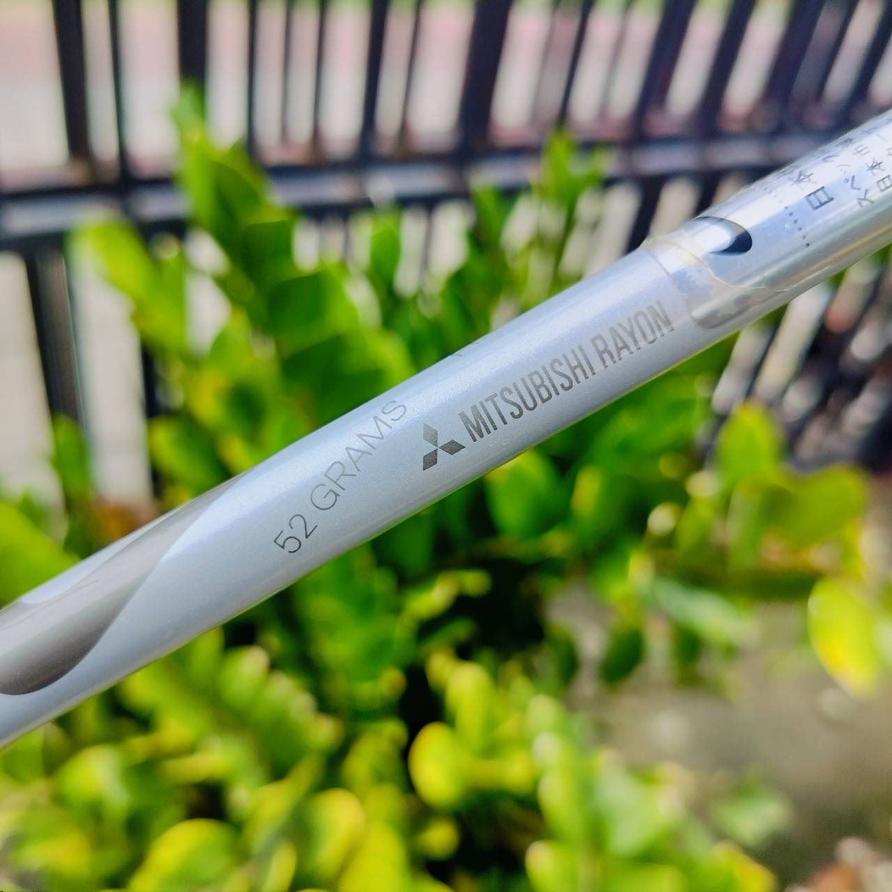DRIVER TAYLORMADE M2 องศา 9.5 ก้าน MITSUBISHI FLEX R เป็นรุ่นที่ตีง่าย และตีไกลสุดๆ กระดองเคฟล่าทั้งชิ้น ตีไกลด้วย SPEED POCKET ที่บริเวณ SOLE ใกล้หน้าไม้ ทำให้เด้งอย่าวทรงพลังไม้กอล์ฟพรีเมี่ยมมือสอง ของแท้ By NakaraLuxurious