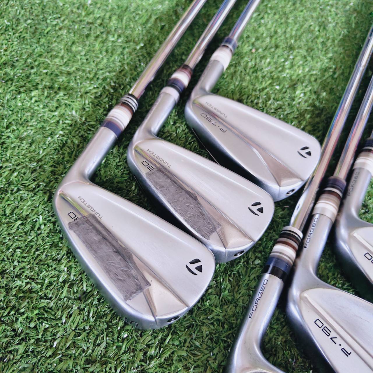 * เหล็ก 8 แตก *⛳ TaylorMade P•790 (2021) Metal Meets Mettle จุดที่โลหะพบกับหัวใจนักสู้ของคุณ