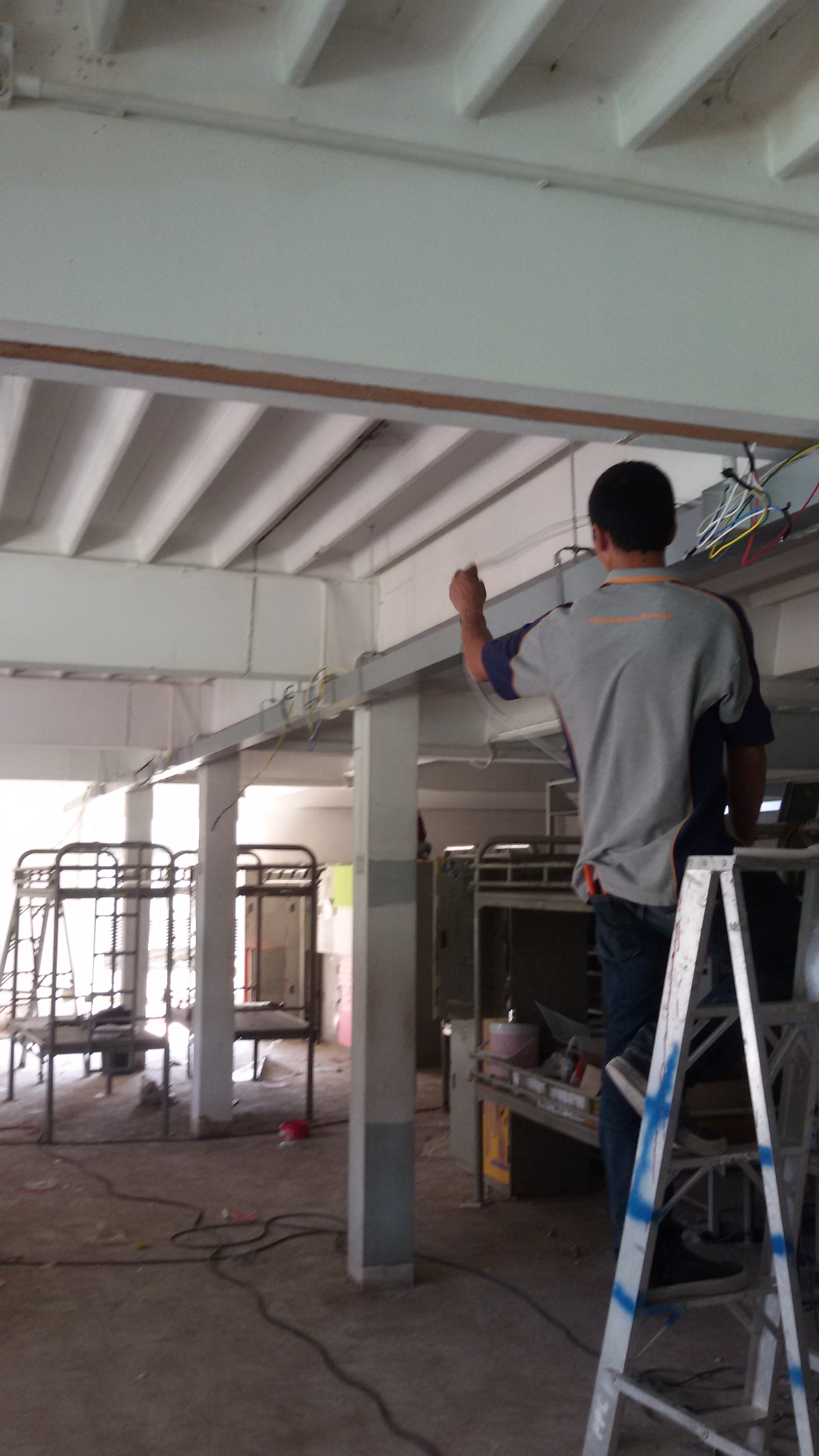 โครงการปรับปรุงซ่อมแซมหอพักนิสิต โครงการ เพชรในตม มศว