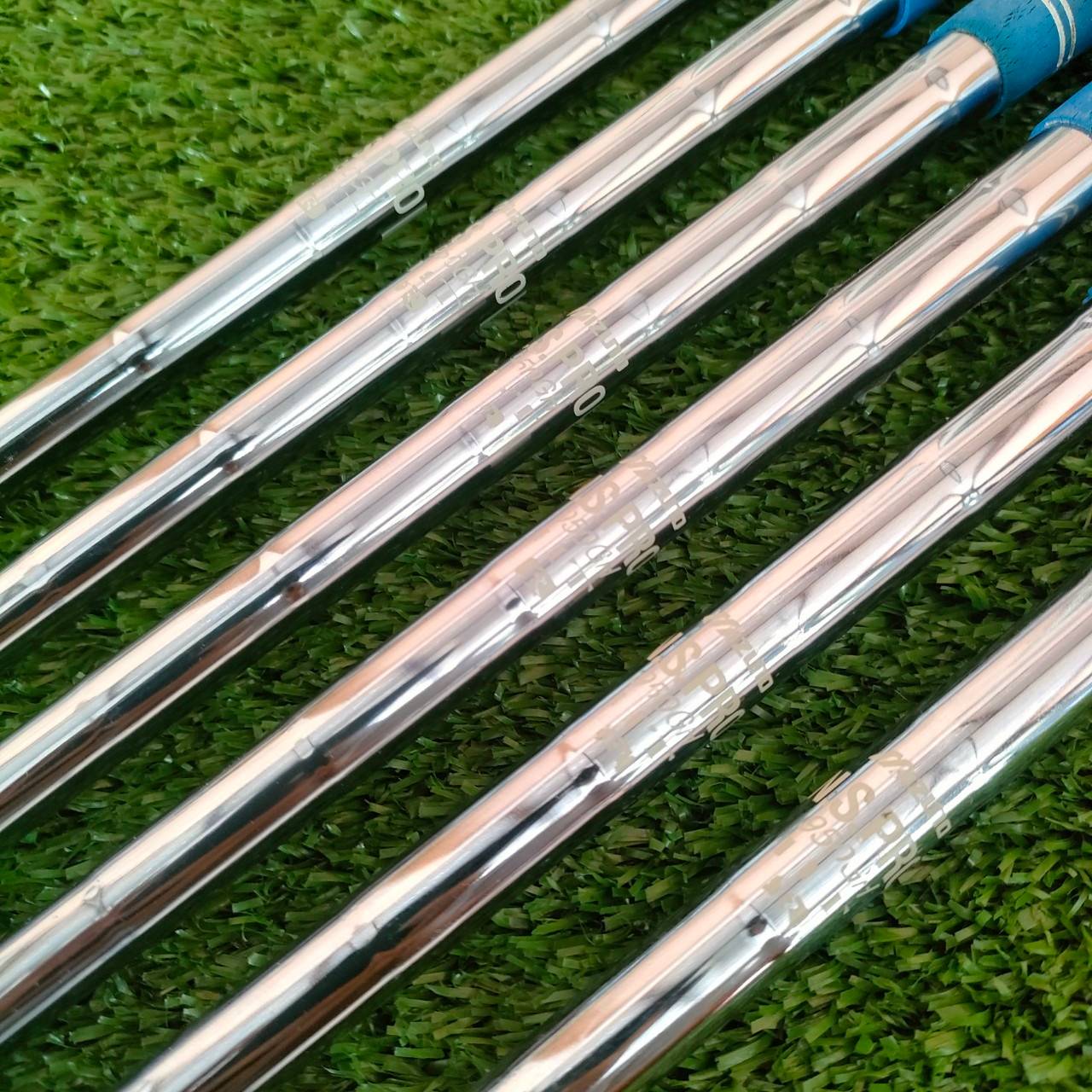 ชุดเหล็ก MIZUNO JPX 825 มีเหล็ก 5 - 9 เเละ PW สภาพสวยนางฟ้า ก้าน N.S.PRO 950GH FLEX R เป็นเหล็ก FORGED พรีเมี่ยมญี่ปุ่น!! ไม้กอล์ฟมือสอง ของแท้ BY NakaraLuxurious