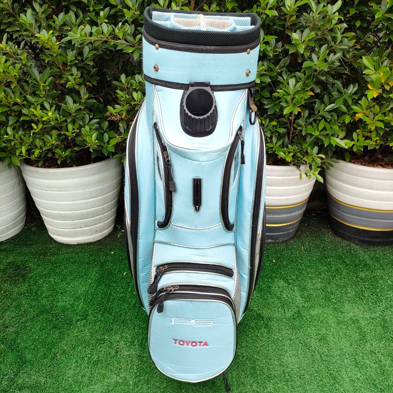 ถุงกอล์ฟ TOYOTA PG มือสอง ถุงสวยมาก วัสดุดีมาก ช่องใส่ของเยอะ