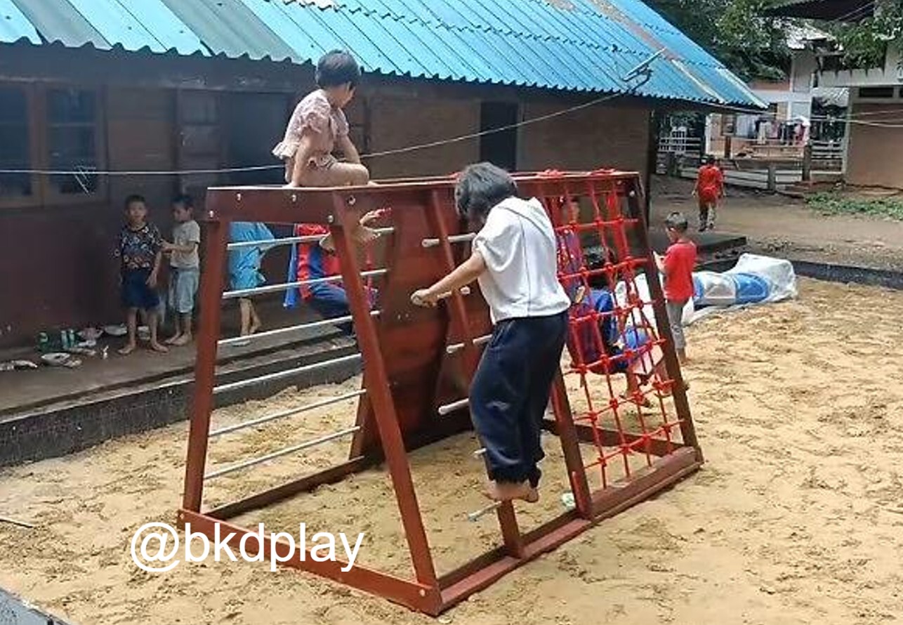 เครื่องเล่นสนามไม้ ชุด B ปีนป่ายเชือก ,ชิงช้า ,ปีนหน้าผา ปีนป่ายไม้ เครื่องเล่นสนามกลางแจ้ง ของเล่นสนาม wood playground