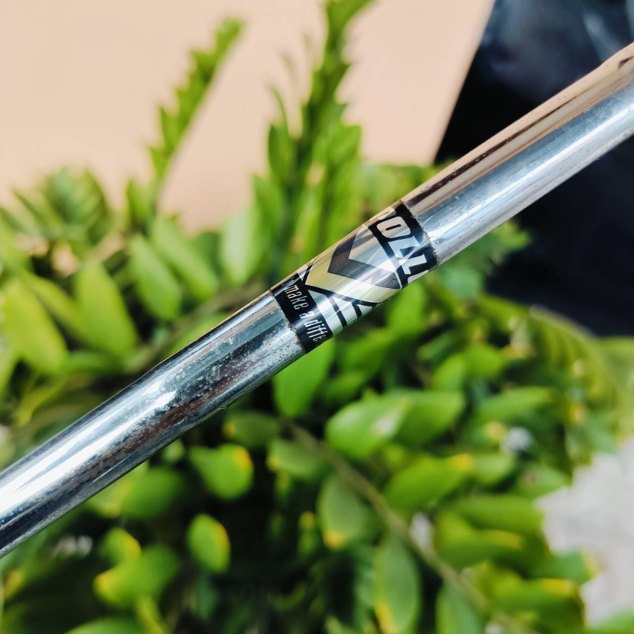 PUTTER ODYSSEY 2-BALL BLADE เป็นรุ่น WHITE STEEL อินเซิร์ทมี MILLED ช่วยในเรื่องการเกาะไลน์มาก และคงความนุ่ม ความยาว 34 นิ้ว ไม้กอล์ฟพรีเมี่ยมมือสอง ของแท้ By NakaraLuxurious
