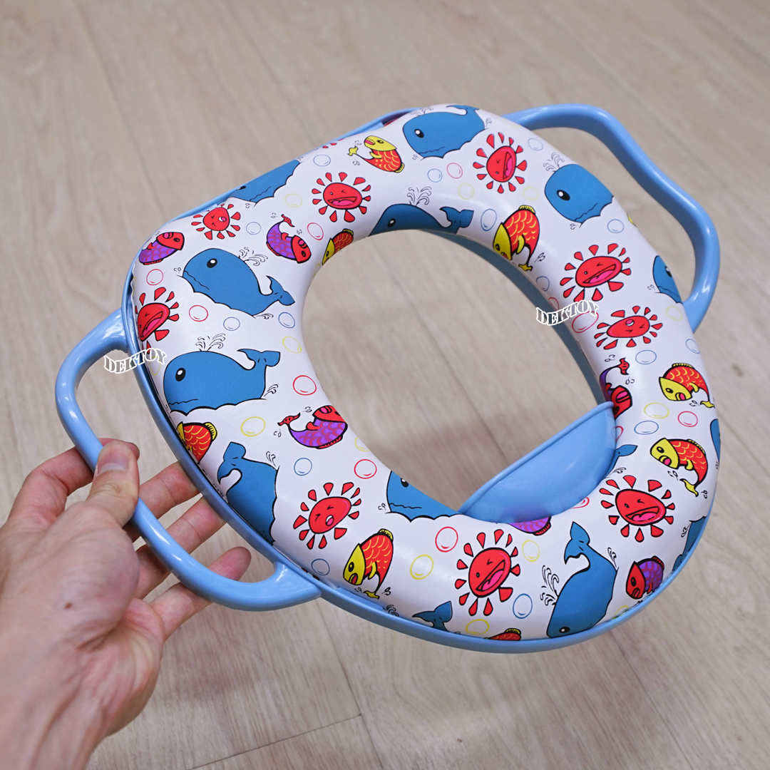 Fin ฝารองชักโครกเด็ก แบบมีด้าม 300678A-F วัสดุ PP เบาะนิ่ม ใช้งานได้กับชักโครกรุ่นมาตรฐานทุกรุ่น