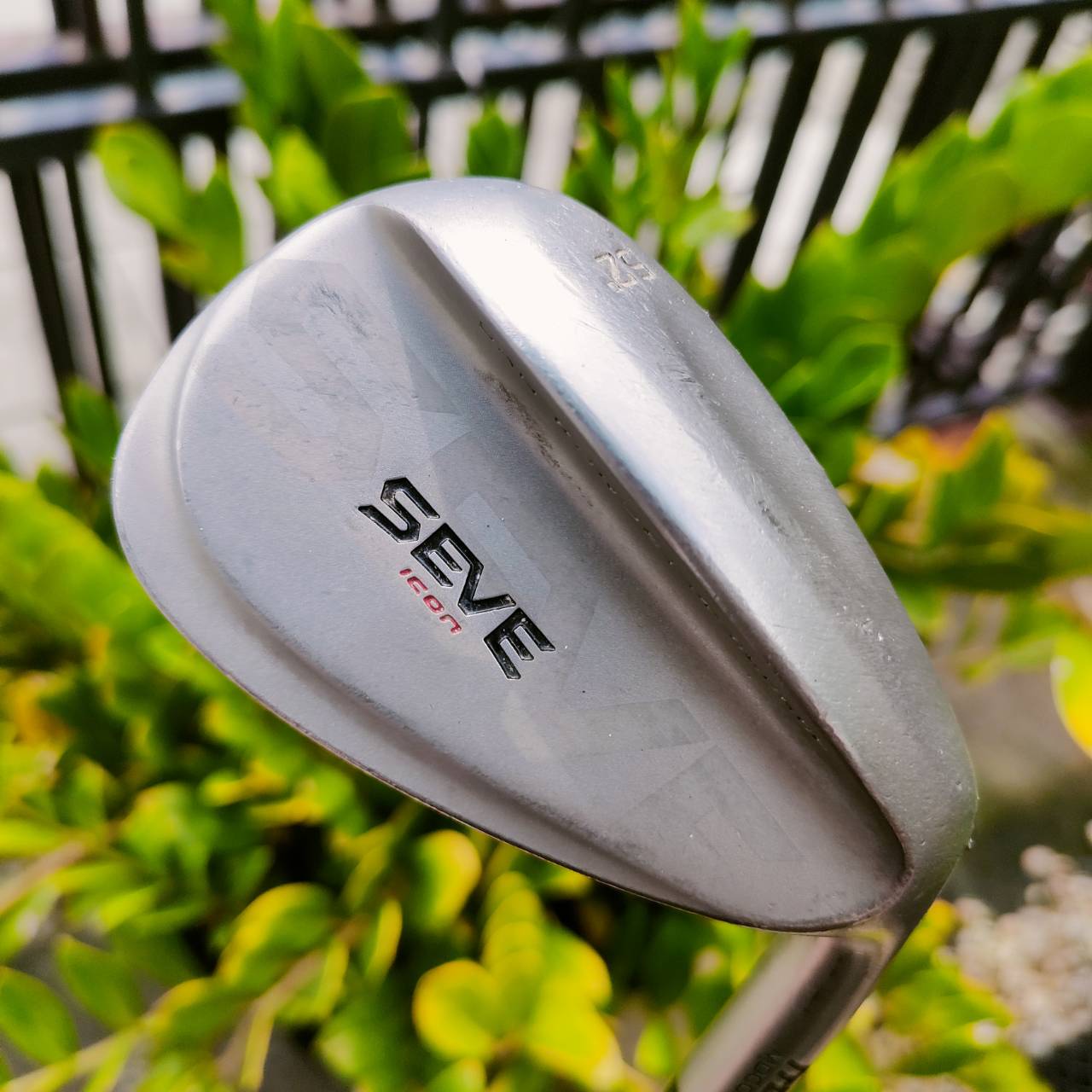 WEDGE MD Golf SEVE ICON องศา 52 ก้าน DG R300 หน้า SPIN MILLED สวยมาก ชิพอย่างแม่น สปินที่เหนือชั้น ไม้กอล์ฟพรีเมี่ยมมือสอง ของแท้ By NakaraLuxurious