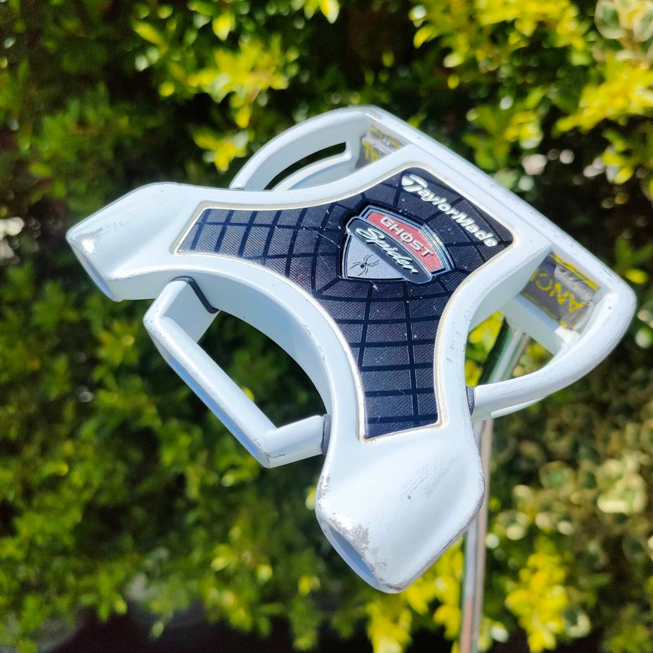 PUTTER TAYLORMADE GHOST SPIDER ก้าน GHOST ความยาว 34 นิ้ว พร้อม COVER เดิม ** กริฟ เสื่อมสภาพ ** รุ่นนี้ดังมาก!! ดีมาก!! HIGH M.O.I.สุดๆ ไขปรับได้!!! ไม้กอล์ฟมือสอง ของแท้ BY NakaraLuxurious