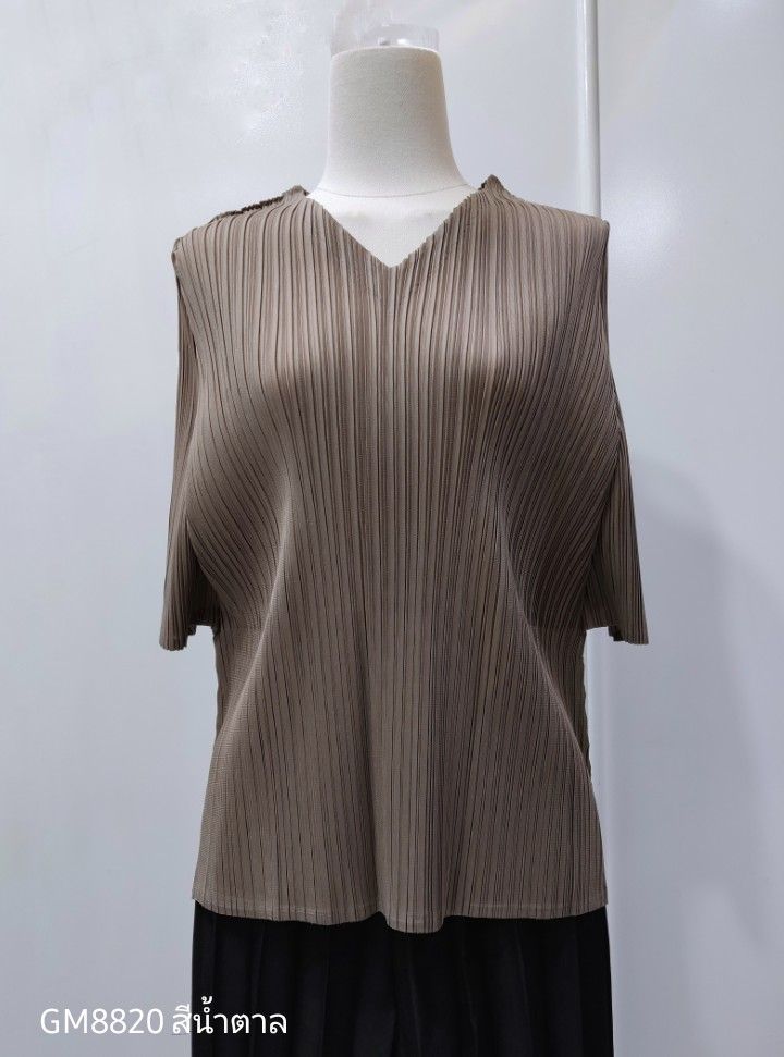 อกถึง42! 2MUAY GM8820 เสื้ออัดพลีทคอวีแขนสั้น ผ่าชายข้าง V NECK SHORT SLEEVE PLEATED TOP 15 สี FREE SIZE