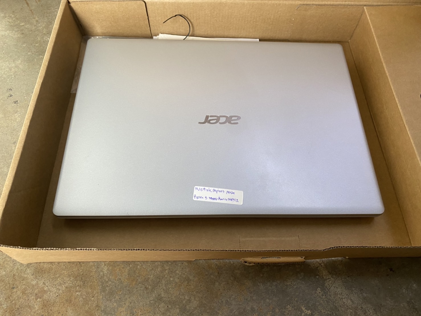 Acer Aspire A314-22-R28H