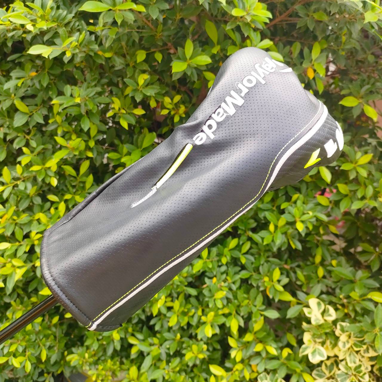 DRIVER TAYLORMADE M1 องศา 9.5 ก้าน KURO KAGE TM5 FLEX S มาพร้อม COVER เดิมๆ กระดองเคฟล่าทั้งชิ้น สวยมาก!! ไม้กอล์ฟมือสอง ของแท้ BY NakaraLuxurious