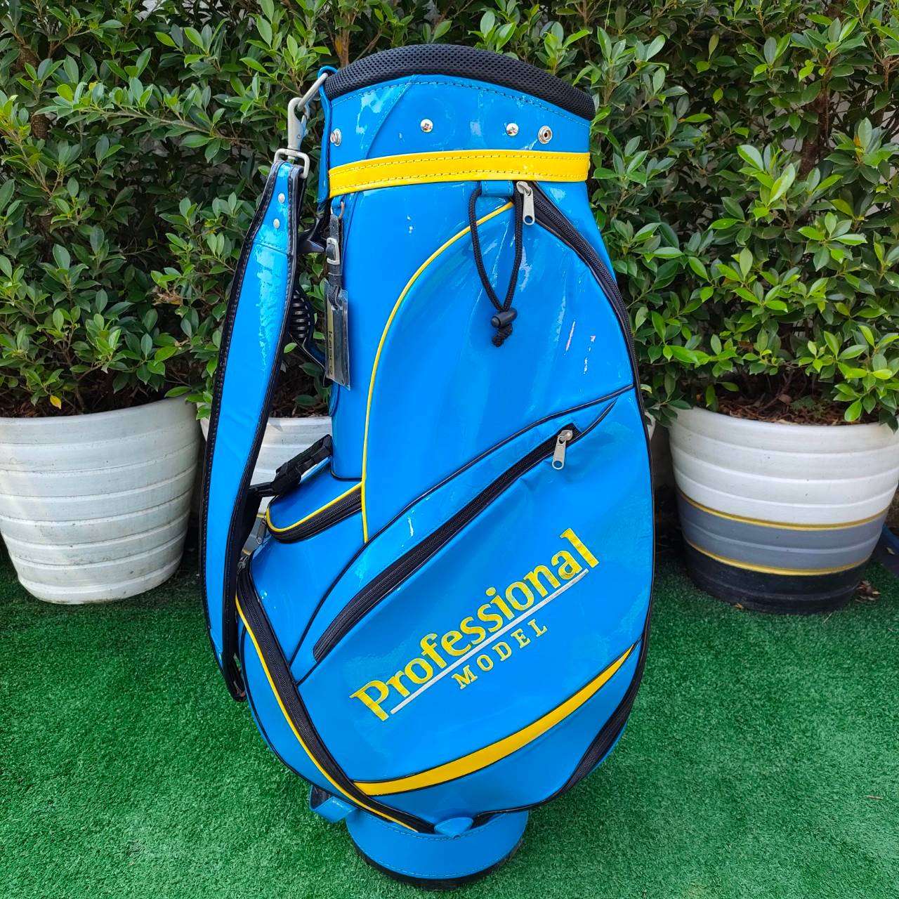 ถุงกอล์ฟ KASCO PROFESSIONAL MODEL มือสอง สภาพสวยเดิม หนังแก้วสีฟ้า ราคาพิเศษที่สุดแน่นอน!!!