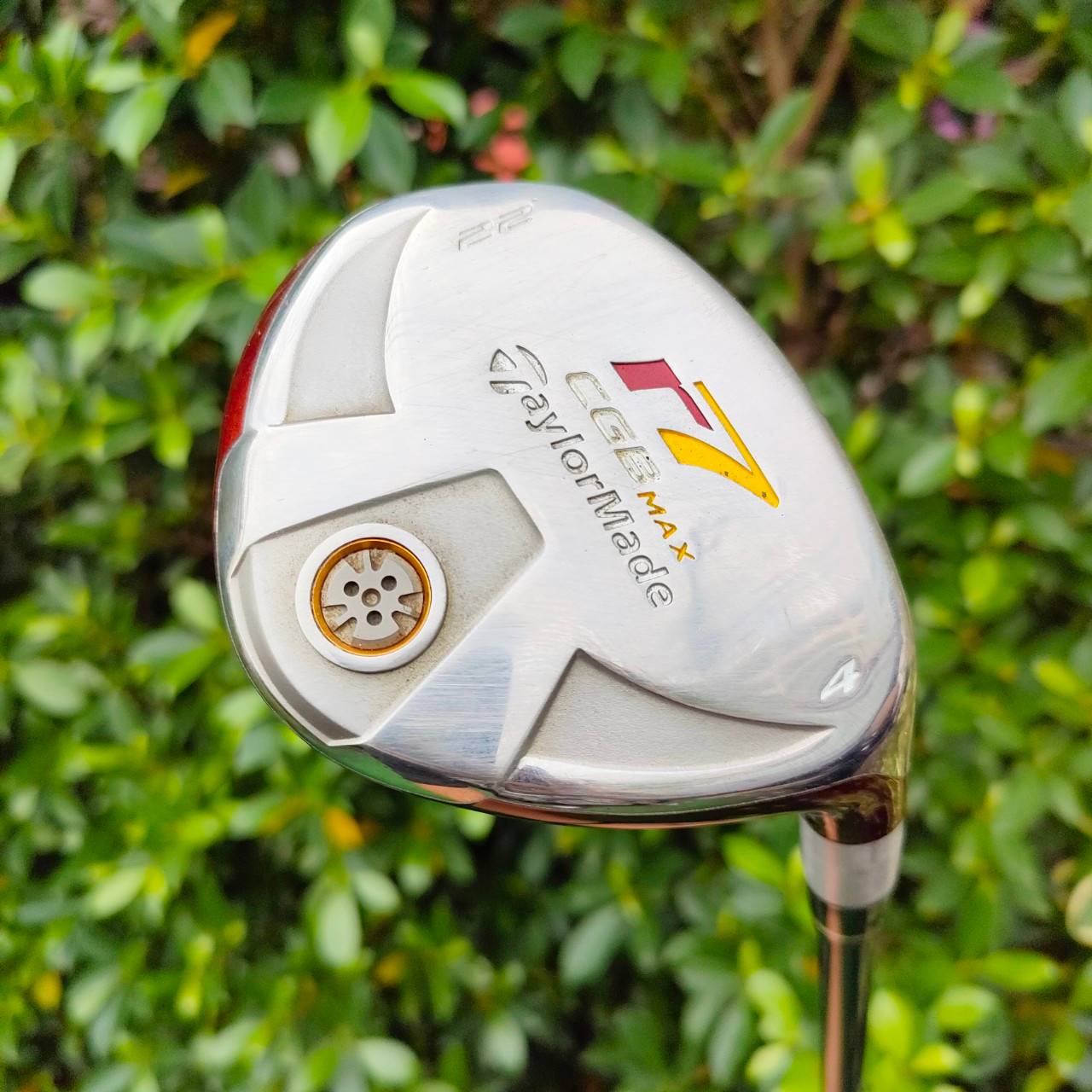 HYBRID 4 TAYLORMADE R7 CGB MAX ก้าน RE * AX SUPERFAST FLEX R องศา 22 ใช้เทคโนโลยีสามเหลี่ยมยื่นออกทางด้านหลัง ทำให้ตีได้ง่ายมากๆ ระยะมามากๆครับ MAX