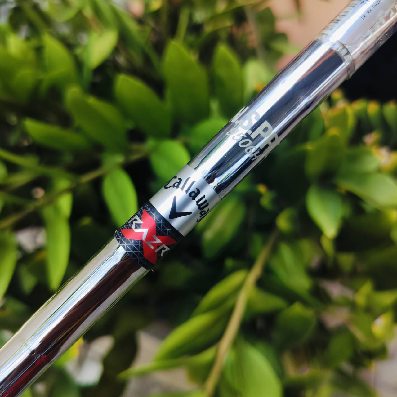 ชุดเหล็ก Callaway RAZR X Black PVD Finish ใบเหล็กสีดำ ให้ความดุดัน สวยงามสะดุดตา และลดแสงสะท้อนได้เป็นอย่างดี ไม้กอล์ฟพรีเมี่ยมมือสอง ของแท้ By NakaraLuxurious