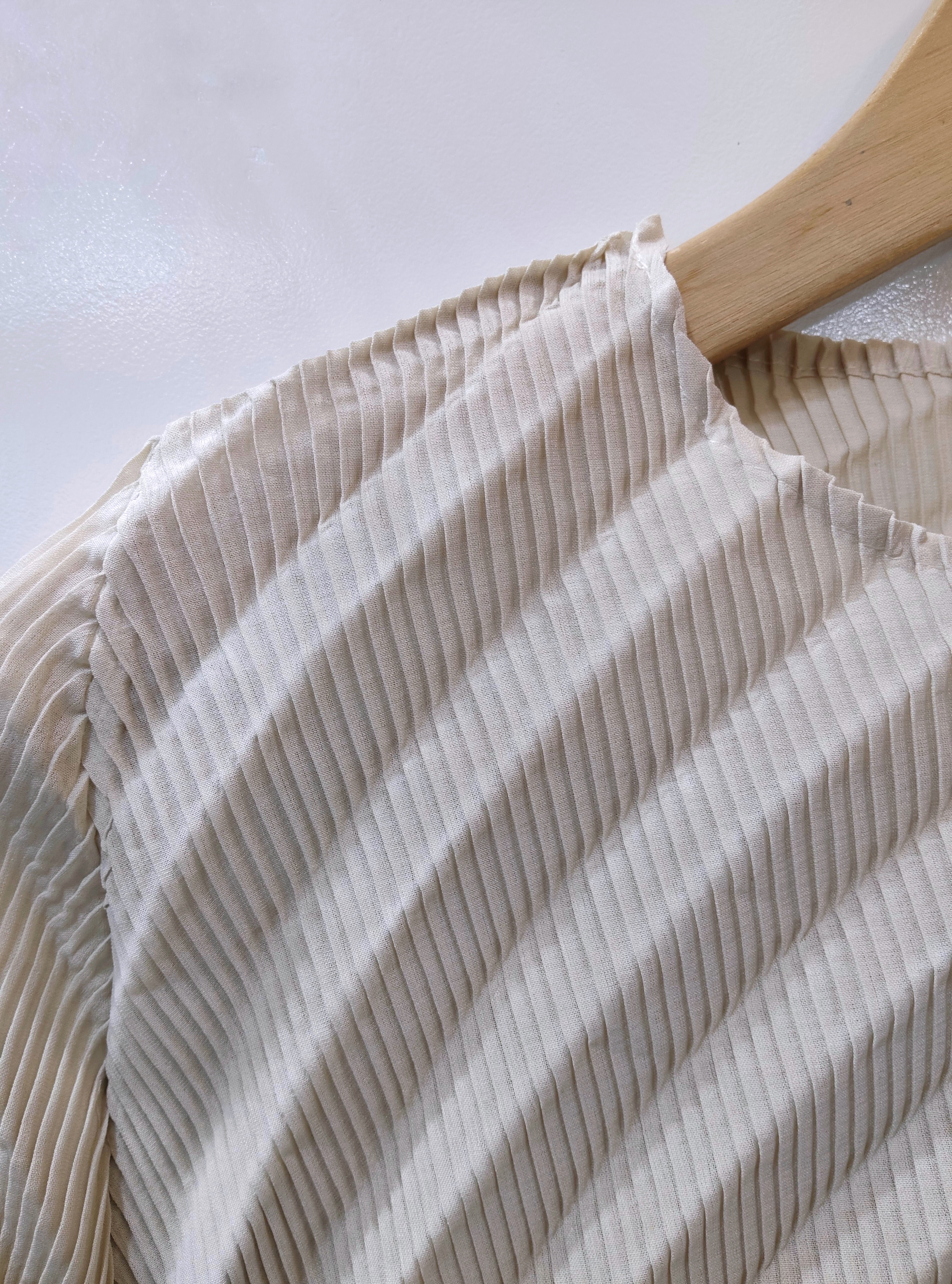 ปรับราคาลง20%!! 2MUAY รุ่น CX01621T เสื้ออัดพลีทคุณภาพ LONG SLEEVE CIRCLE PLEATED TOP 4 สี FREE SIZE