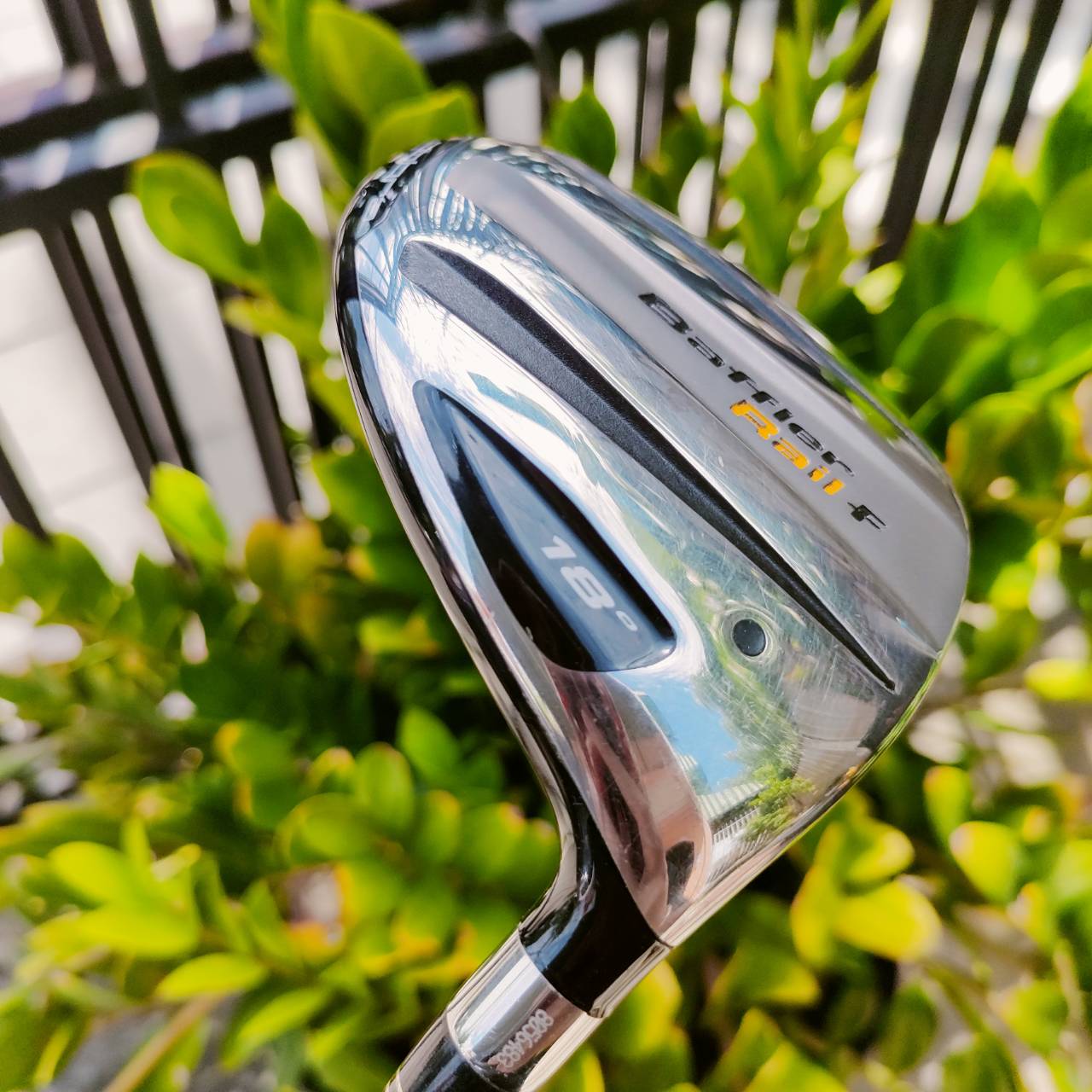 FW5 COBRA BAFFLER RAIL F สภาพสวยมาก ตีดีมากๆๆๆ องศา 18 ก้าน FUJIKURA MOTORE FLEX R รุ่นนี้ออกแบบดีมากๆ ช่วยให้ตีได้ง่าย ตีได้ระยะอย่างมาก ลูกลอยง่าย ไม้กอล์ฟพรีเมี่ยมมือสอง ของแท้ By NakaraLuxurious