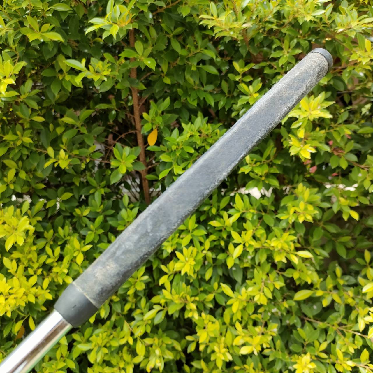 PUTTER ODYSSEY BACKSTRYE MARXMAN ความยาว 35 นิ้ว ก้าน ODYSSEY เดิมทุกอย่าง ** กริฟเสียเก่าเก็บ ** สภาพหัวสวยมาก เดิมๆ เป็นก้านที่เจาะข้างหลัง จะได้ฟีลลิ่งพิเศษ ไม้กอล์ฟมือสอง ของแท้ BY NakaraLuxurious