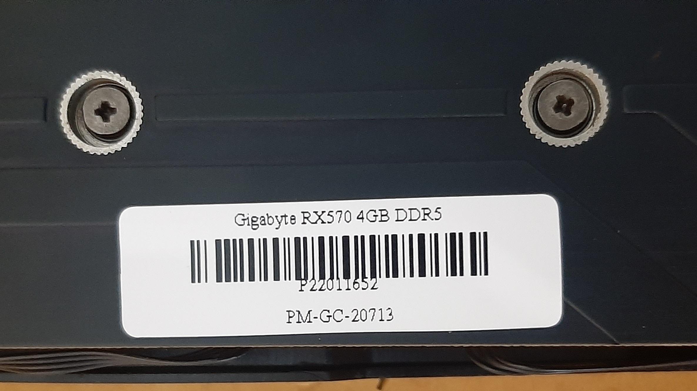 การ์ดจอมือสอง ประกันร้าน 1 เดือน สภาพดี ยี่ห้อ Gigabyte รุ่น RX560 4GB DDR5