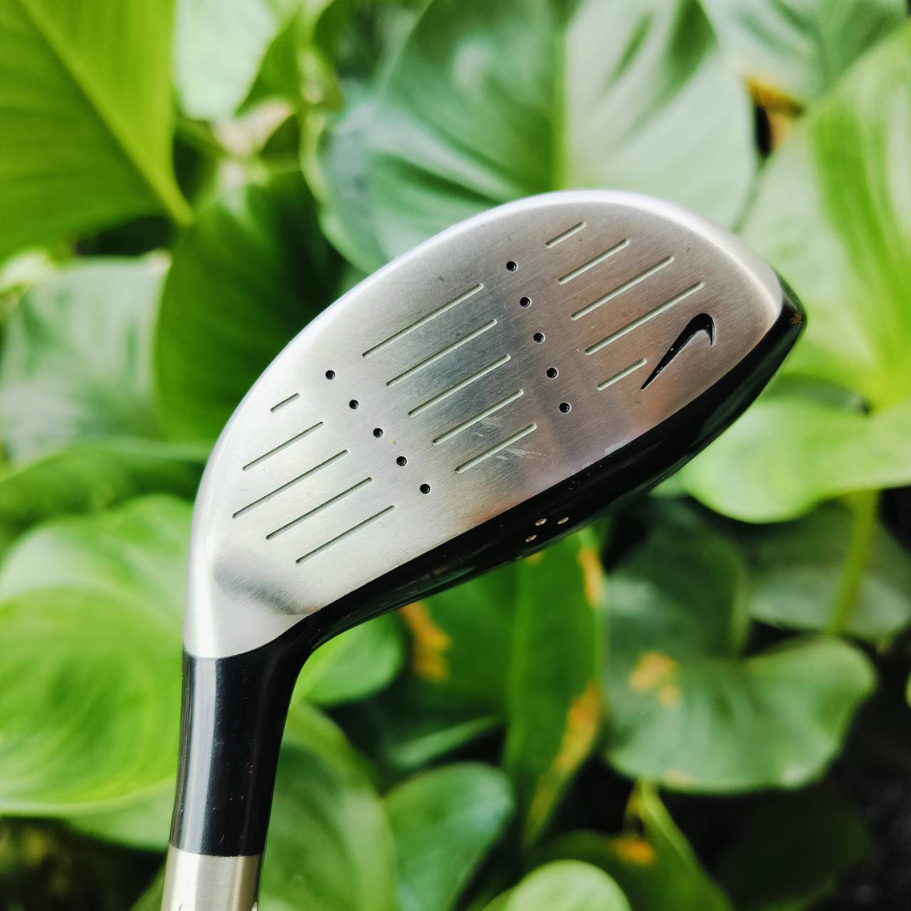 FW3 NIKE STEEL ออกแบบเรียบหรูและตีดีมาก วัสดุเหมาะกับ FW มากที่สุด ไม้กอล์ฟพรีเมี่ยมมือสอง ของแท้ By NakaraLuxurious