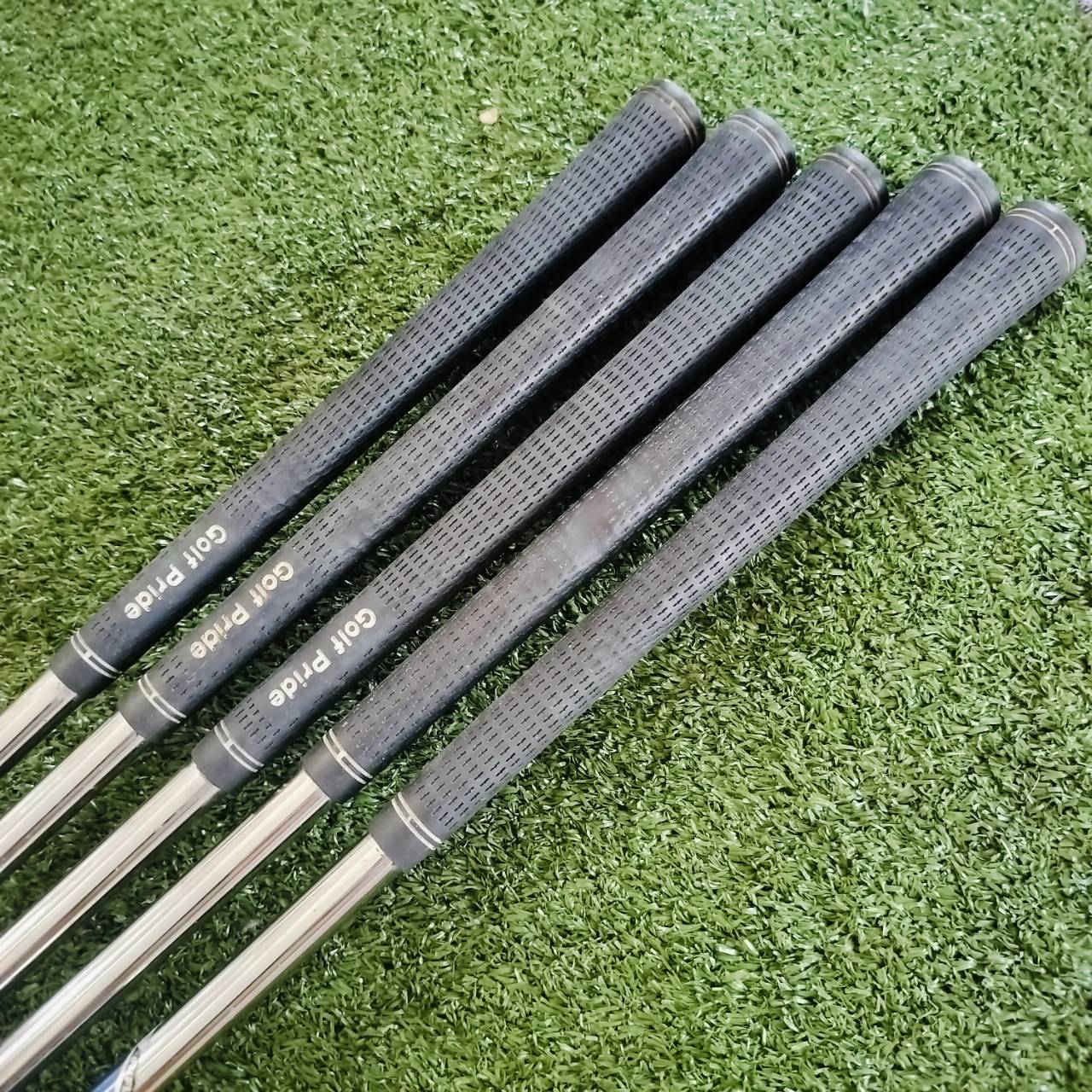 ชุดเหล็ก PING i15 สวยเดิม เหล็ก 6 7 8 9 และ PW ก้าน PROJECT X 6.0 ทั้งชุด!!! หน้าใบเหล็ก มี MILLED หน้าตะไบทุกชิ้น สปินจัดๆ ตกหยุดทุกเหล็ก ไม้กอล์ฟพรีเมี่ยมมือสอง ของแท้ By NakaraLuxurious