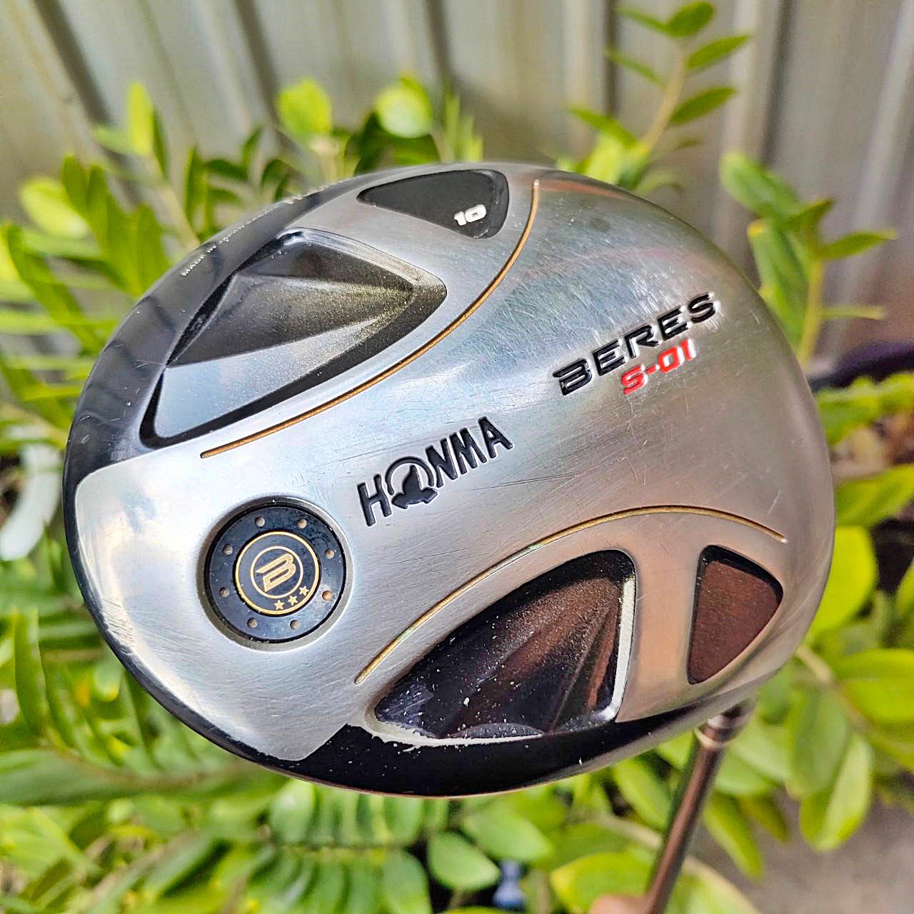 *** ก้านระดับ 3 ดาว *** DRIVER HONMA BERES S-01 องศา 10 ก้าน ARMRQ6 ส่งพลังเด้ง ตีไกล ตีไกลมาก ไม้กอล์ฟพรีเมี่ยมมือสอง ของแท้ By NakaraLuxurious
