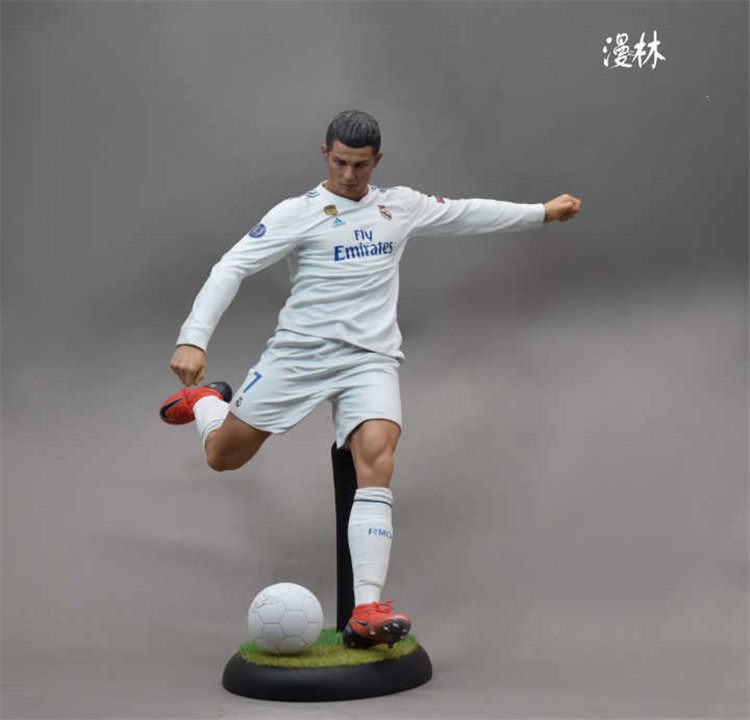 [สั่งจอง]Man Zhilin - Cristiano Ronaldo