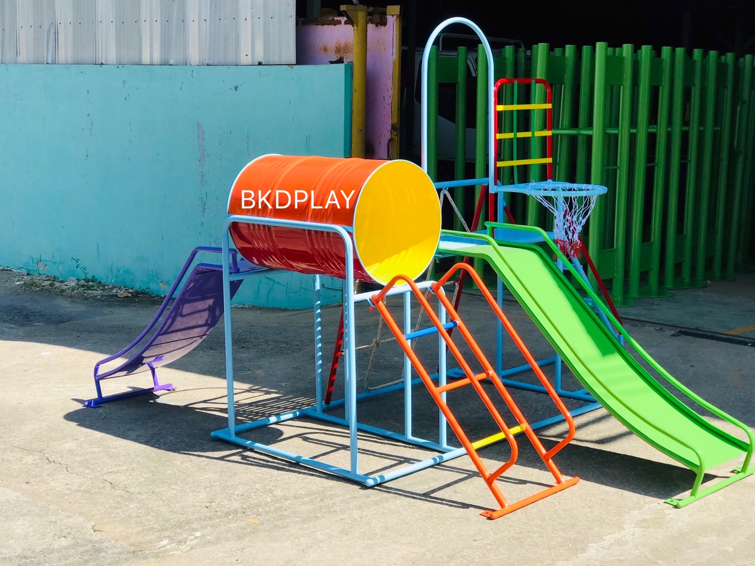 เครื่องเล่นสนามชุดรวมD ประกอบด้วยสไลเดอร์ปีนป่ายแป้นบาสและถังลอด, เครื่องเล่นสนามกลางแจ้ง , เครื่องเล่นสนามเหล็ก, ของเล่น, OutdoorPlayground,สนามเด็กเล่น,เครื่องเล่นงบสพฐ.ประชารัฐ ราคาโรงงาน