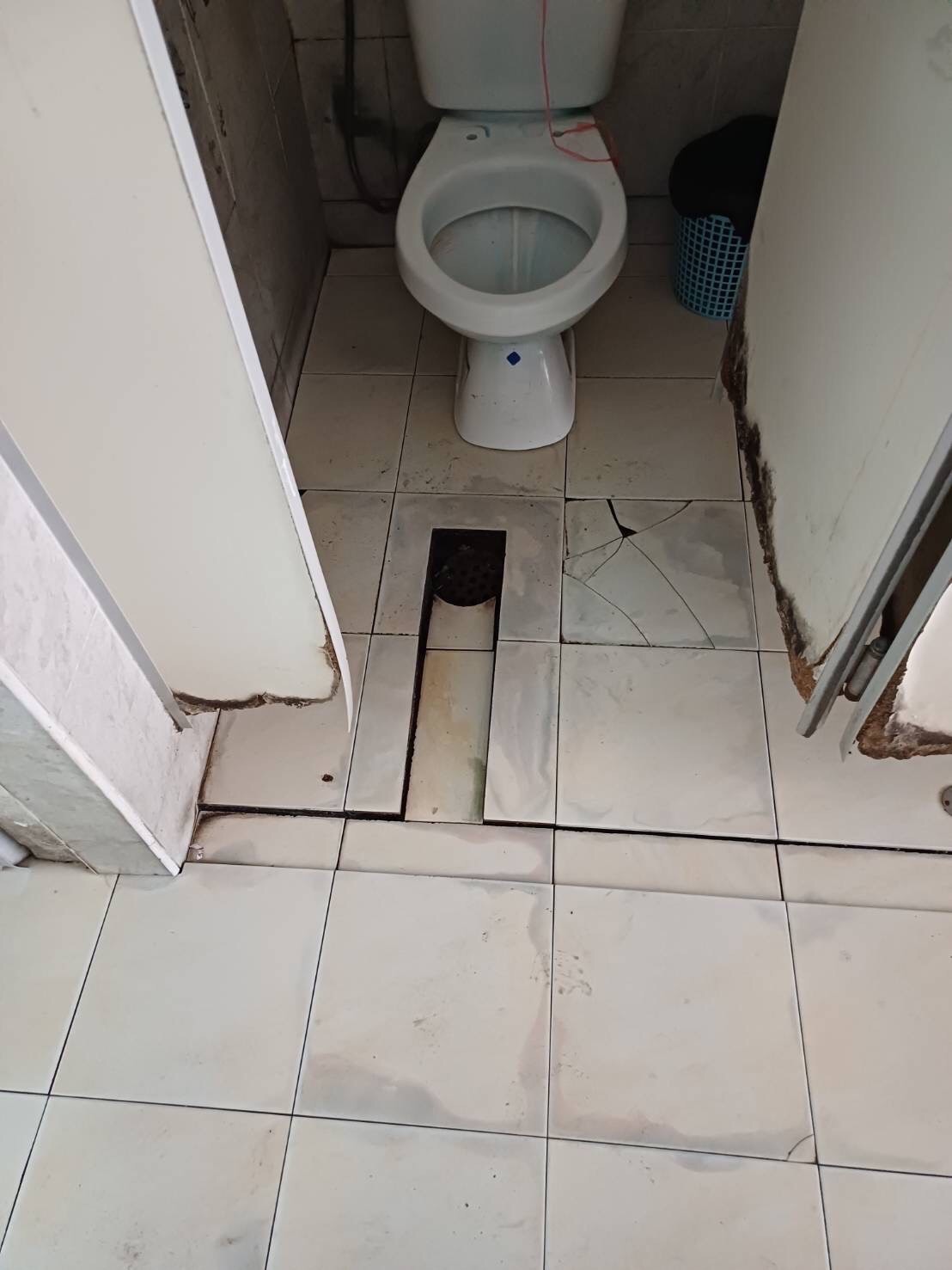 ปรับปรุงห้องน้ำโรงงานโดนัท NK