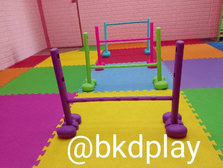 ราวกระโดดรองเท้ายักษ์ 1/4 ชิ้น ,ของเล่นเด็ก, ของเล่นเสริมพัฒนาการ,สินค้าพรอมส่ง